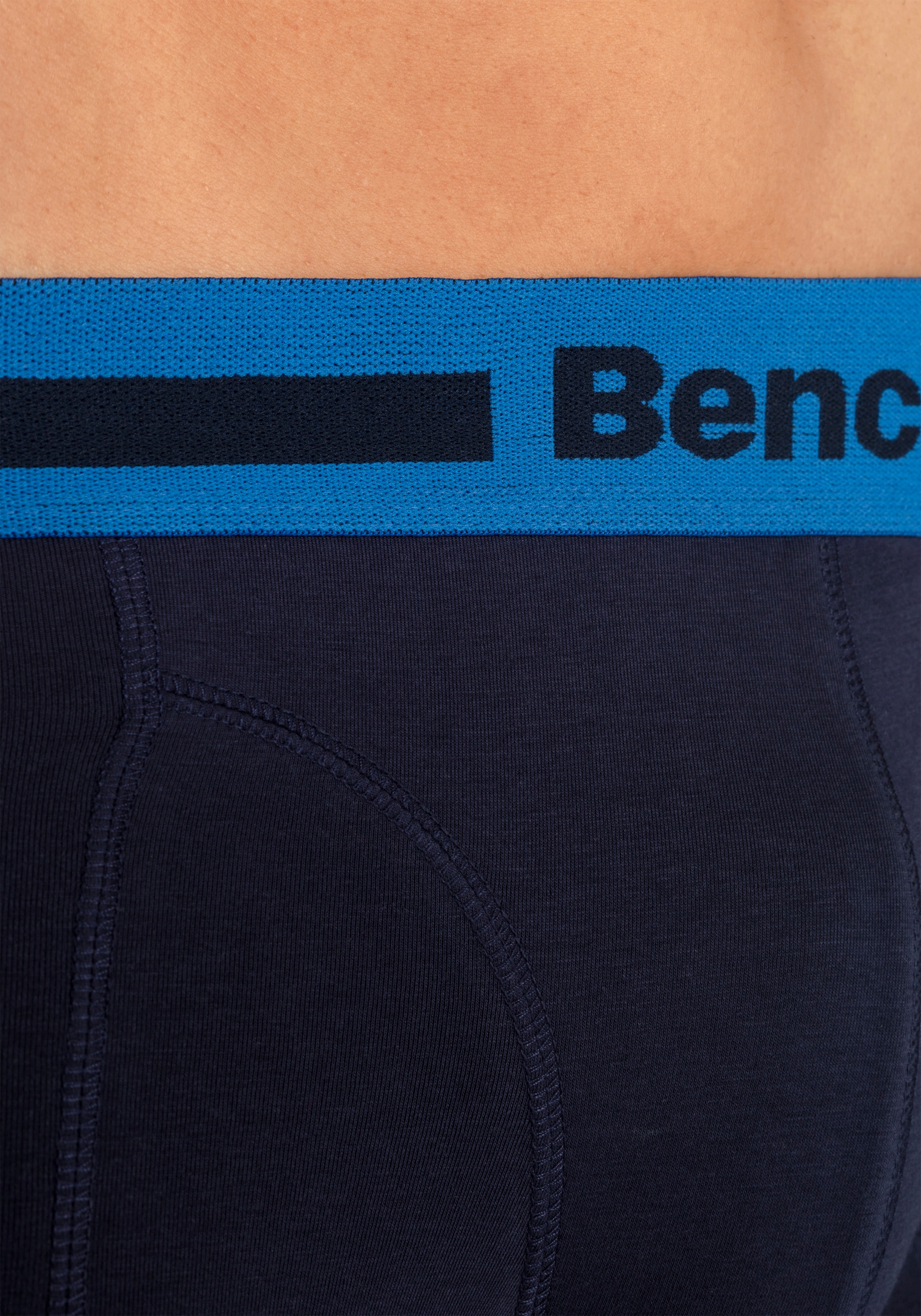 Bench. Boxer »Boxershorts für Herren«, (Packung, 4 St.), Unterhosen mit Overlock-Nähten vorn