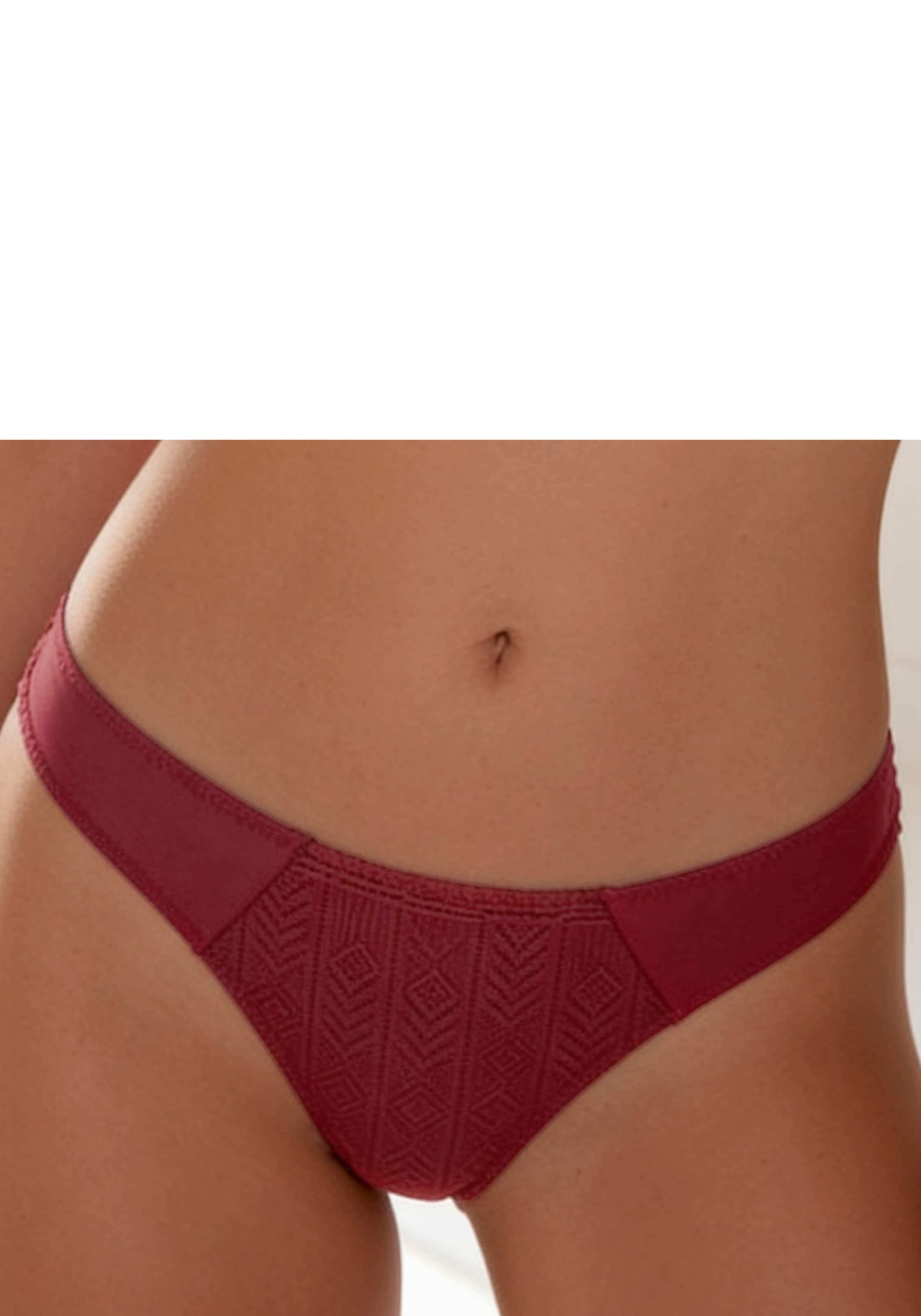 s.Oliver String »Fabienne« aus feiner, graphischer Spitze