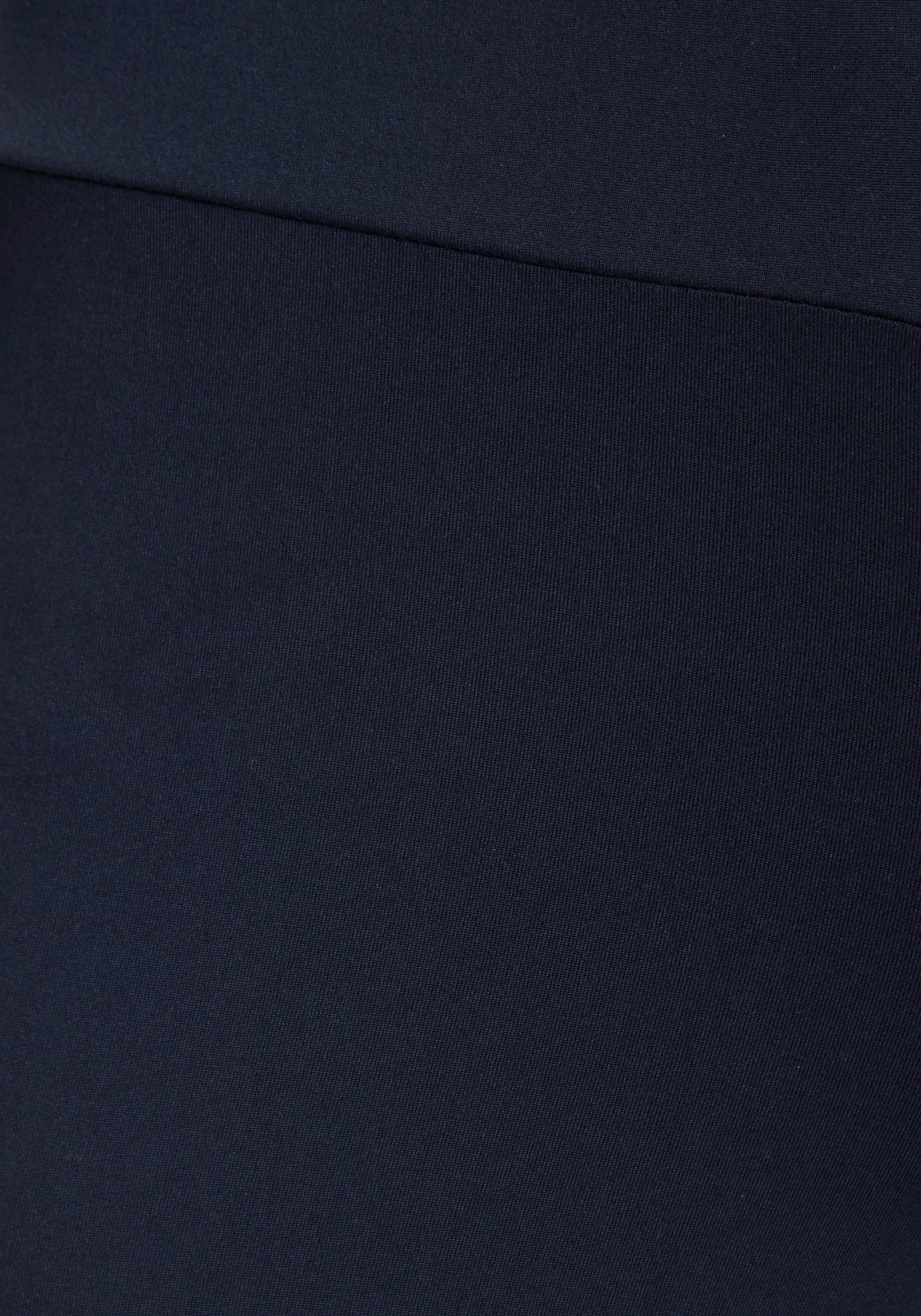 LASCANA Culotte  mit gerundetem Beinsaum in weich fließender Qualität