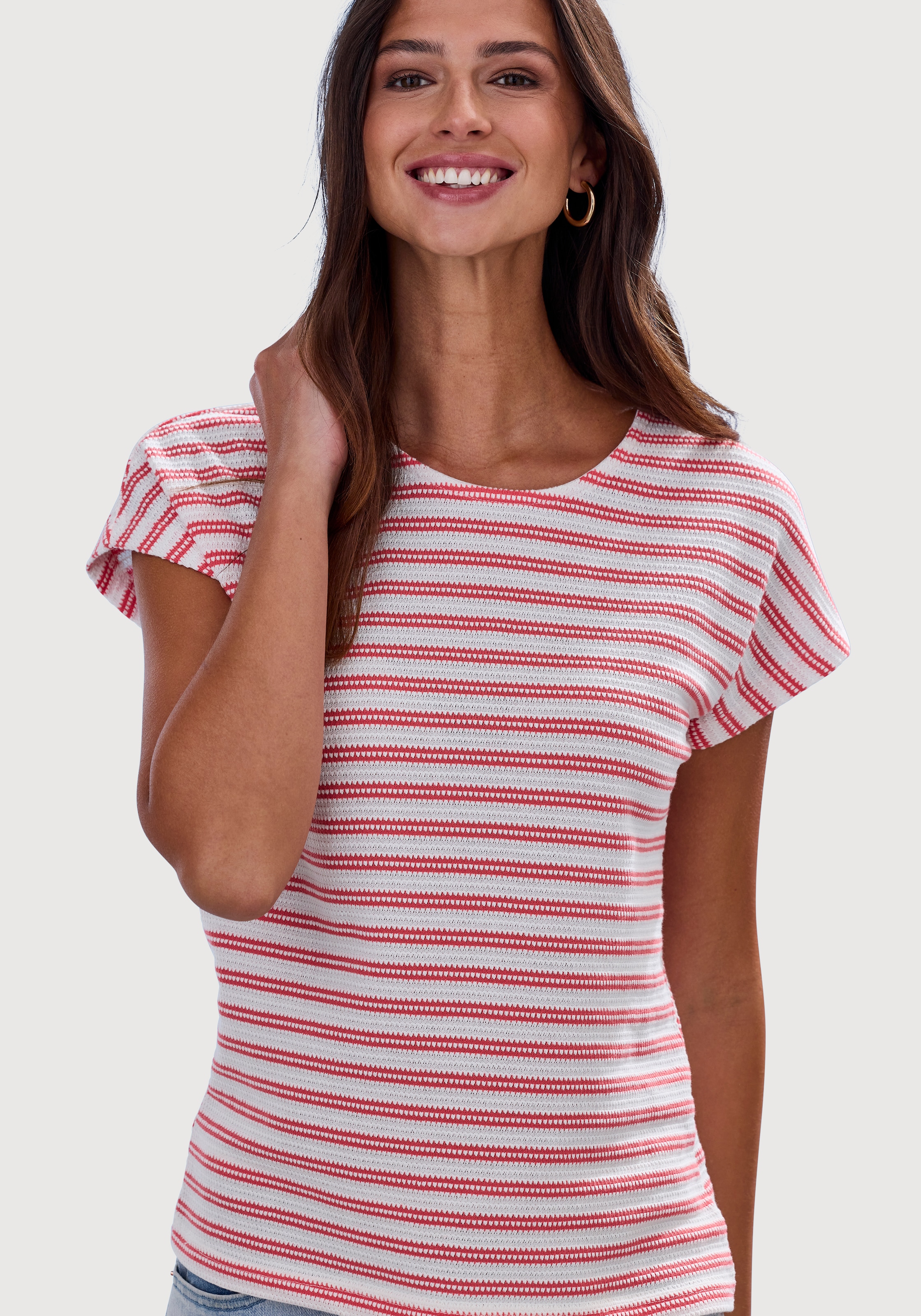Vivance Kurzarmshirt »mit modischem Streifenmuster« aus angenehmer Baumwoll-Strickqualität
