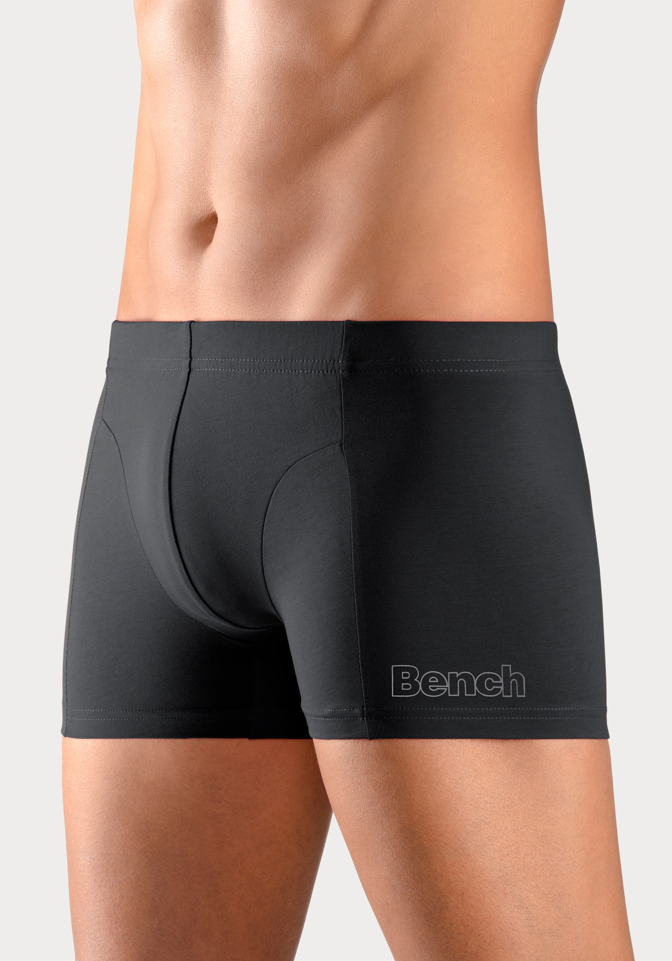 Bench. Boxer »Boxershorts für Herren«, (Dose, 4 St.), Unterhosen in der Dose mit kleinem Logodruck auf dem Bein