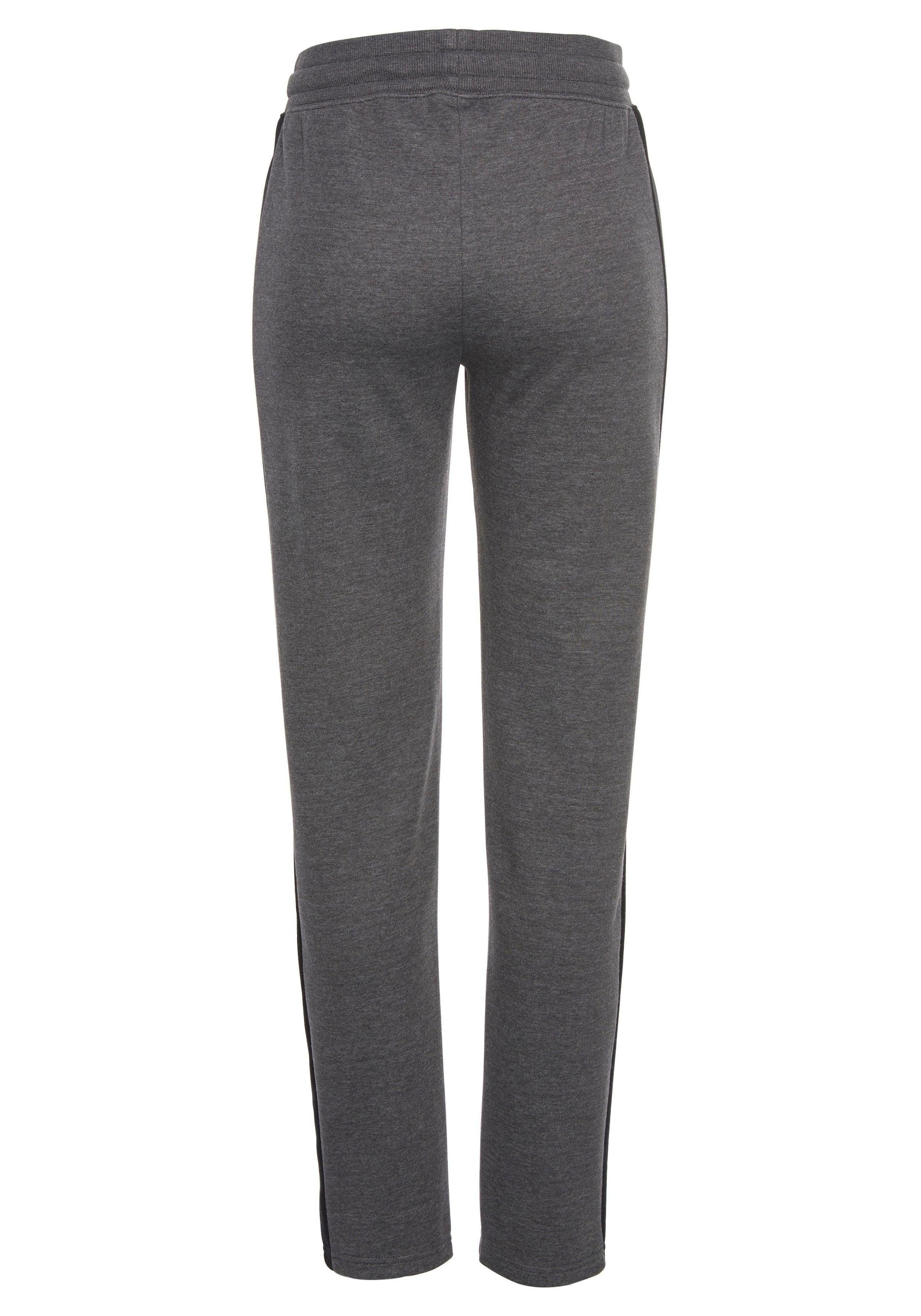Bench. Loungewear Loungehose, mit Seitenstreifen und geradem Bein, Loungeanzug