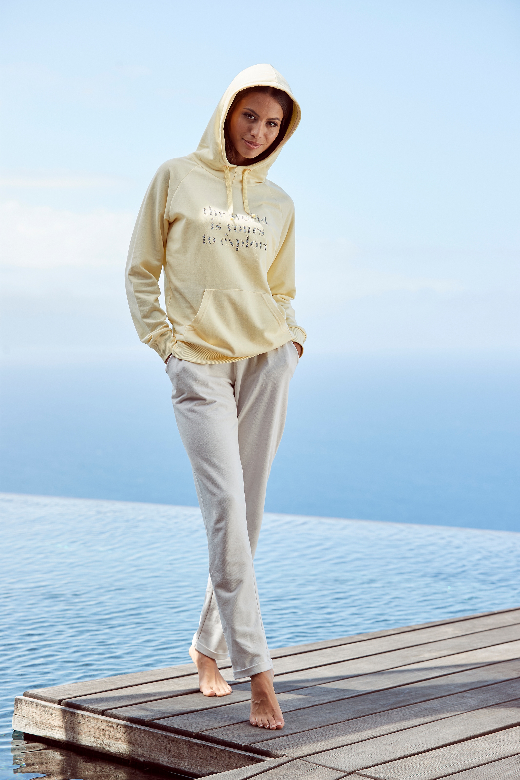 LASCANA Sweathose  mit seitlichen Eingrifftaschen, Loungewear