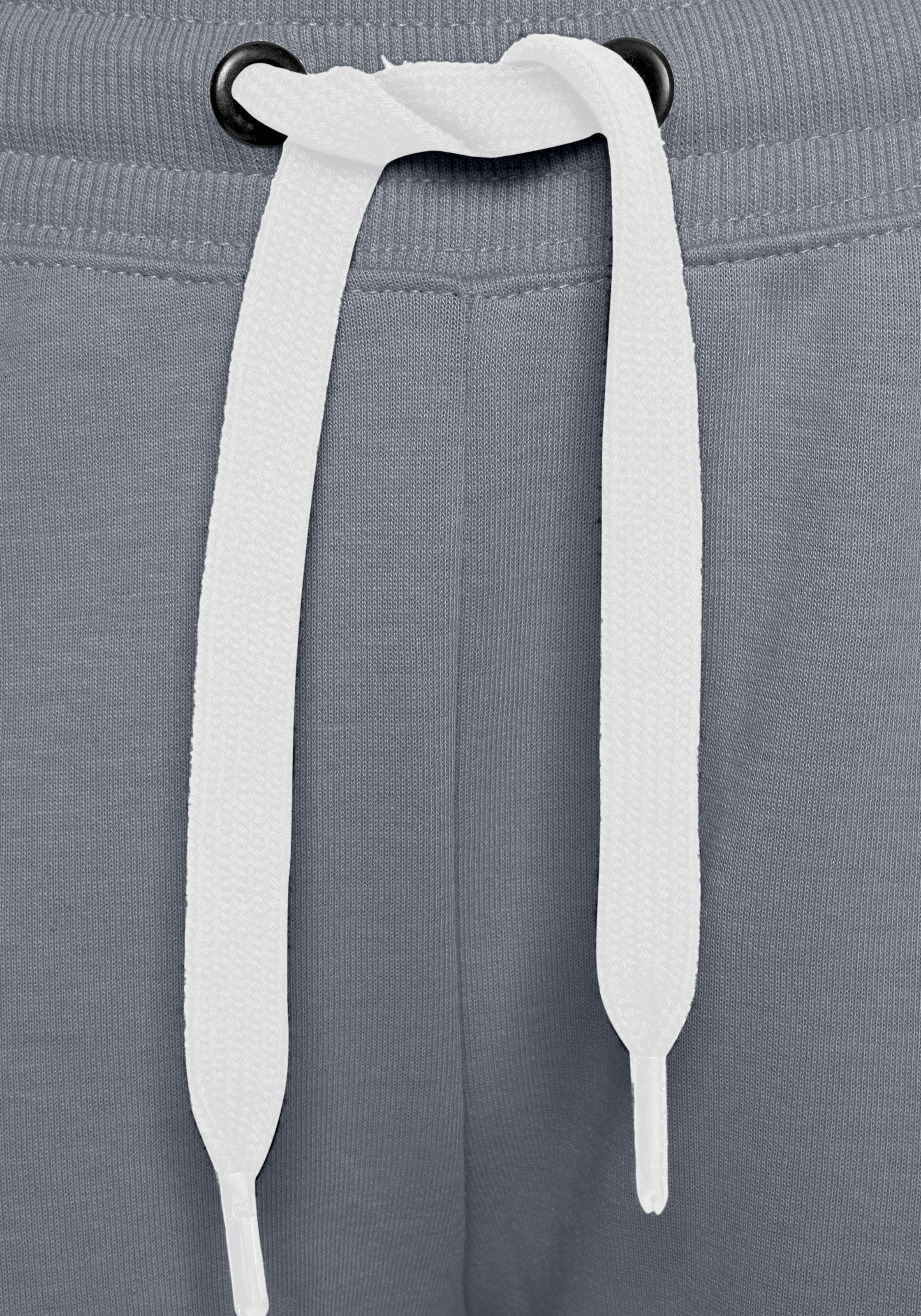Bench. Loungewear Loungehose  mit Seitenstreifen und geradem Bein, Loungewear