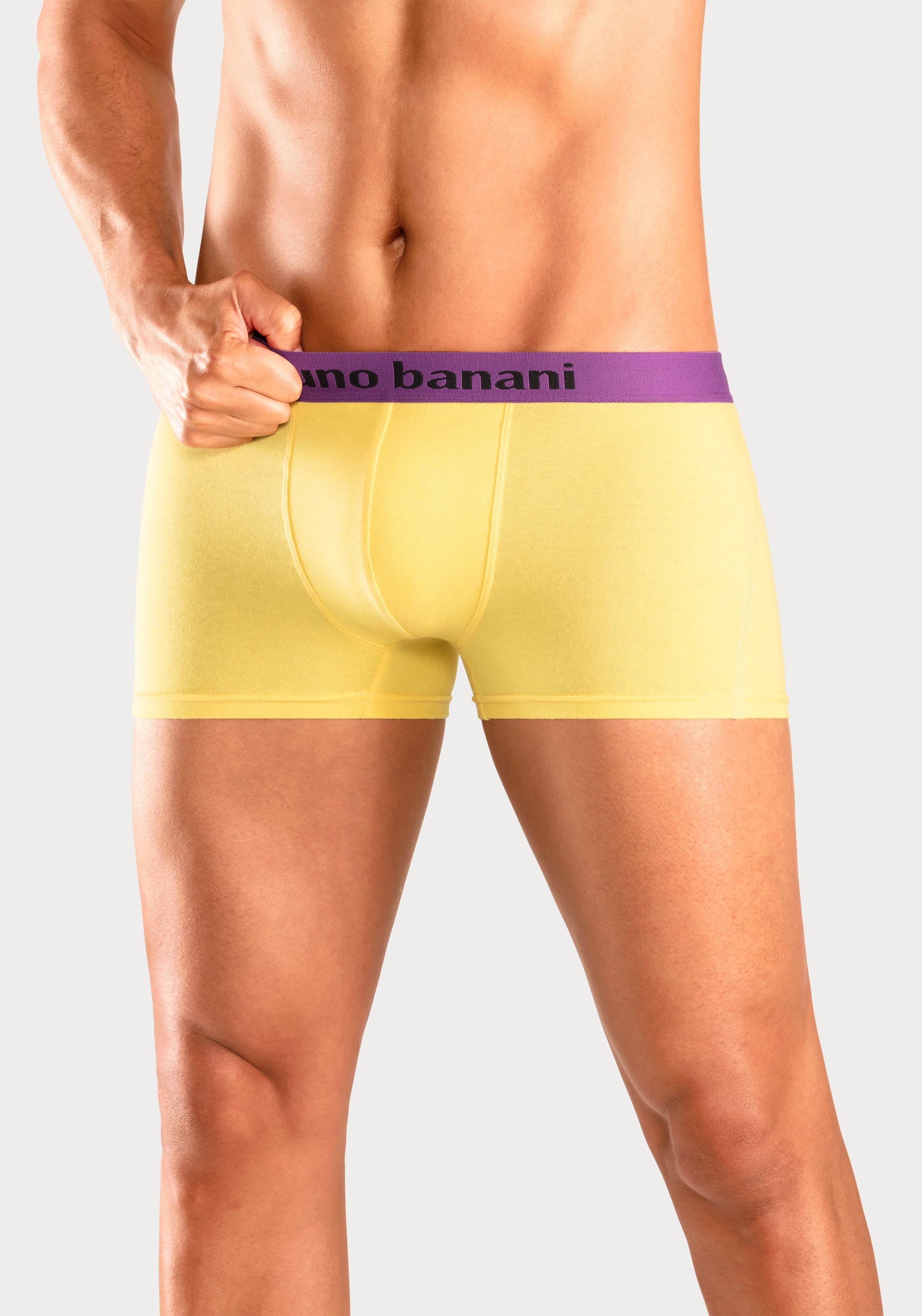 Bruno Banani Boxer »Boxershorts für Herren«, (Packung, 4 St.), mit farbigen Marken-Schriftzug am Bündchen