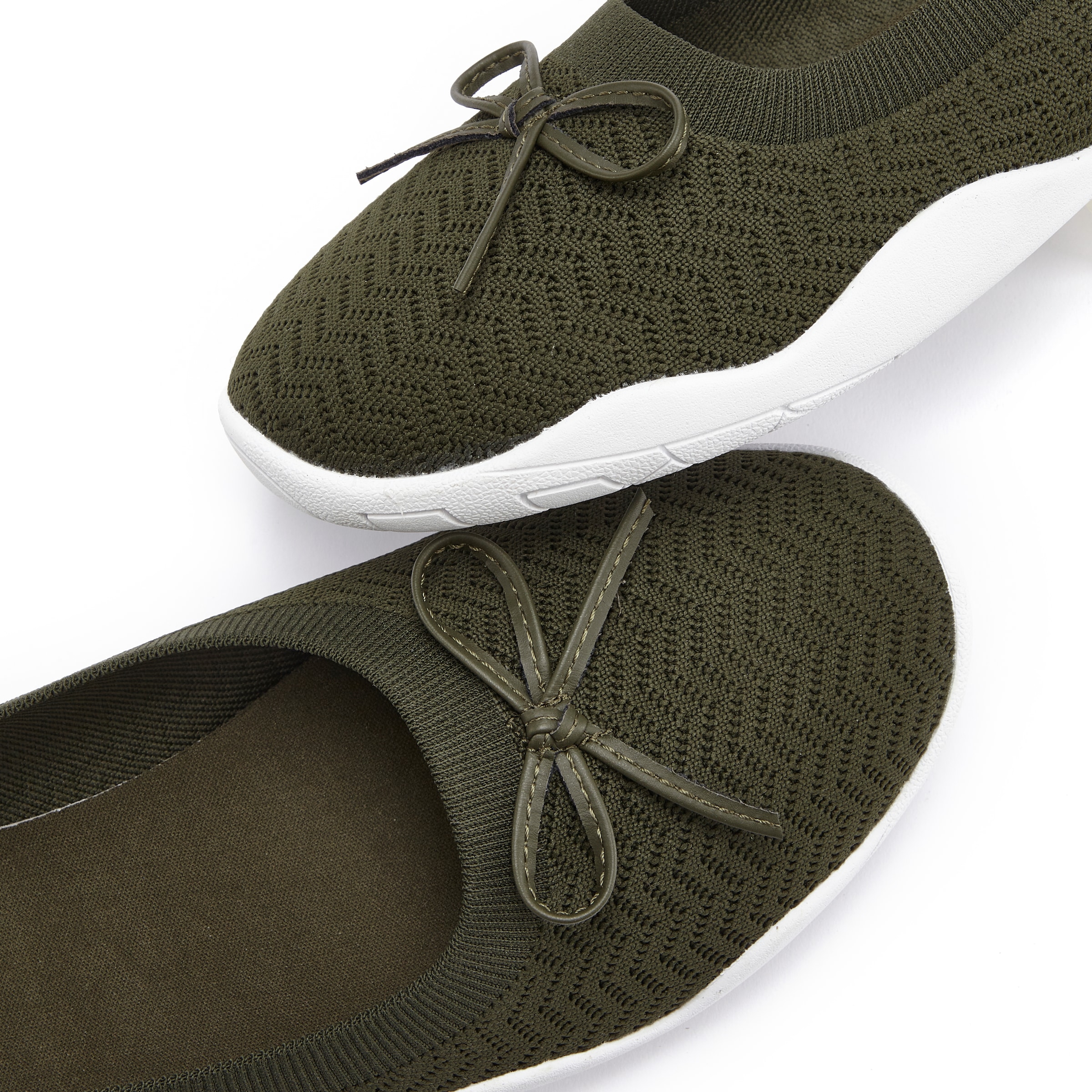 LASCANA Sneaker Ballerinas, Slipper, Halbschuh, Slip-On-Sneaker ultraleicht VEGAN