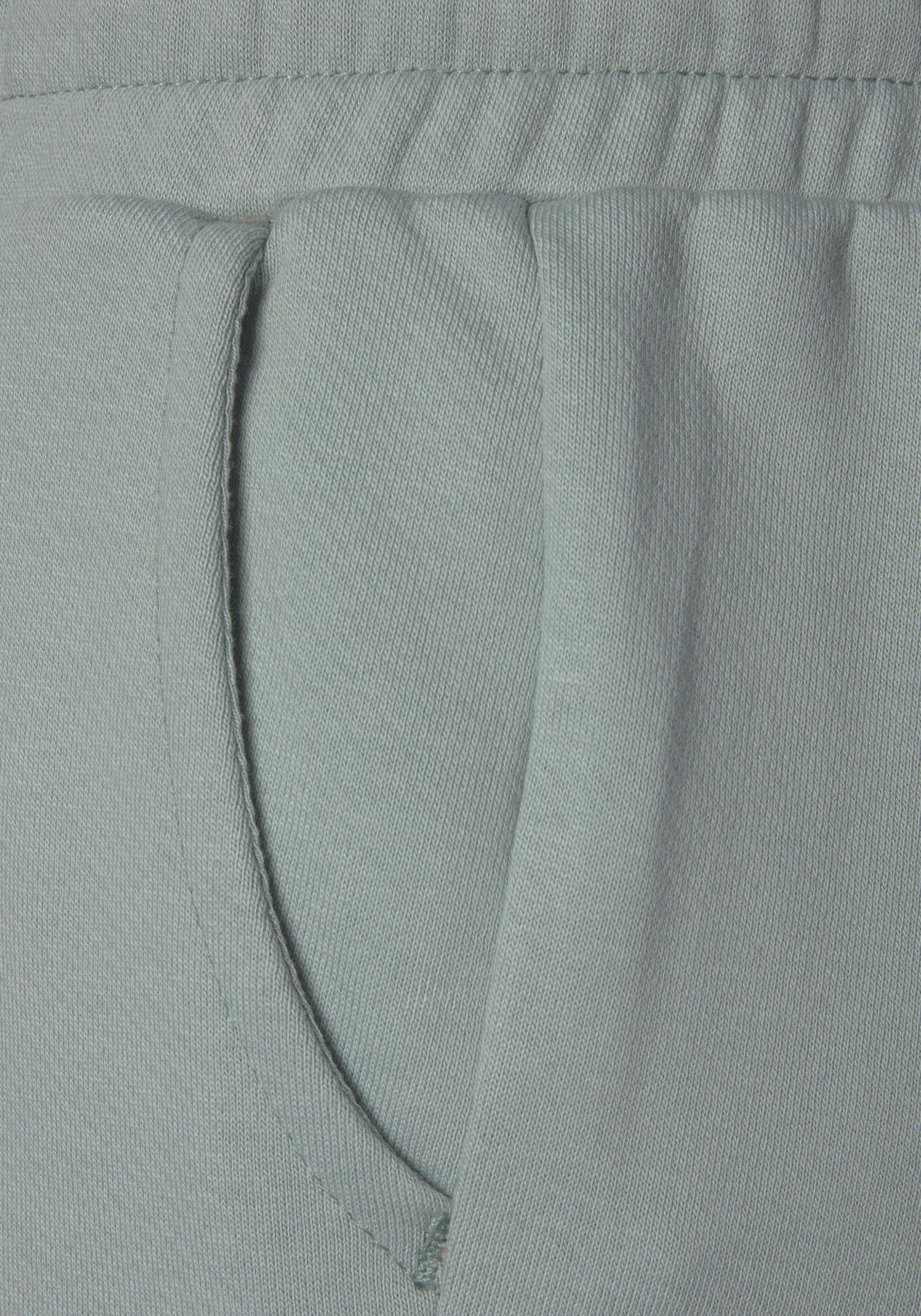 LASCANA Sweatshorts  aus organischer Baumwolle, Loungewear