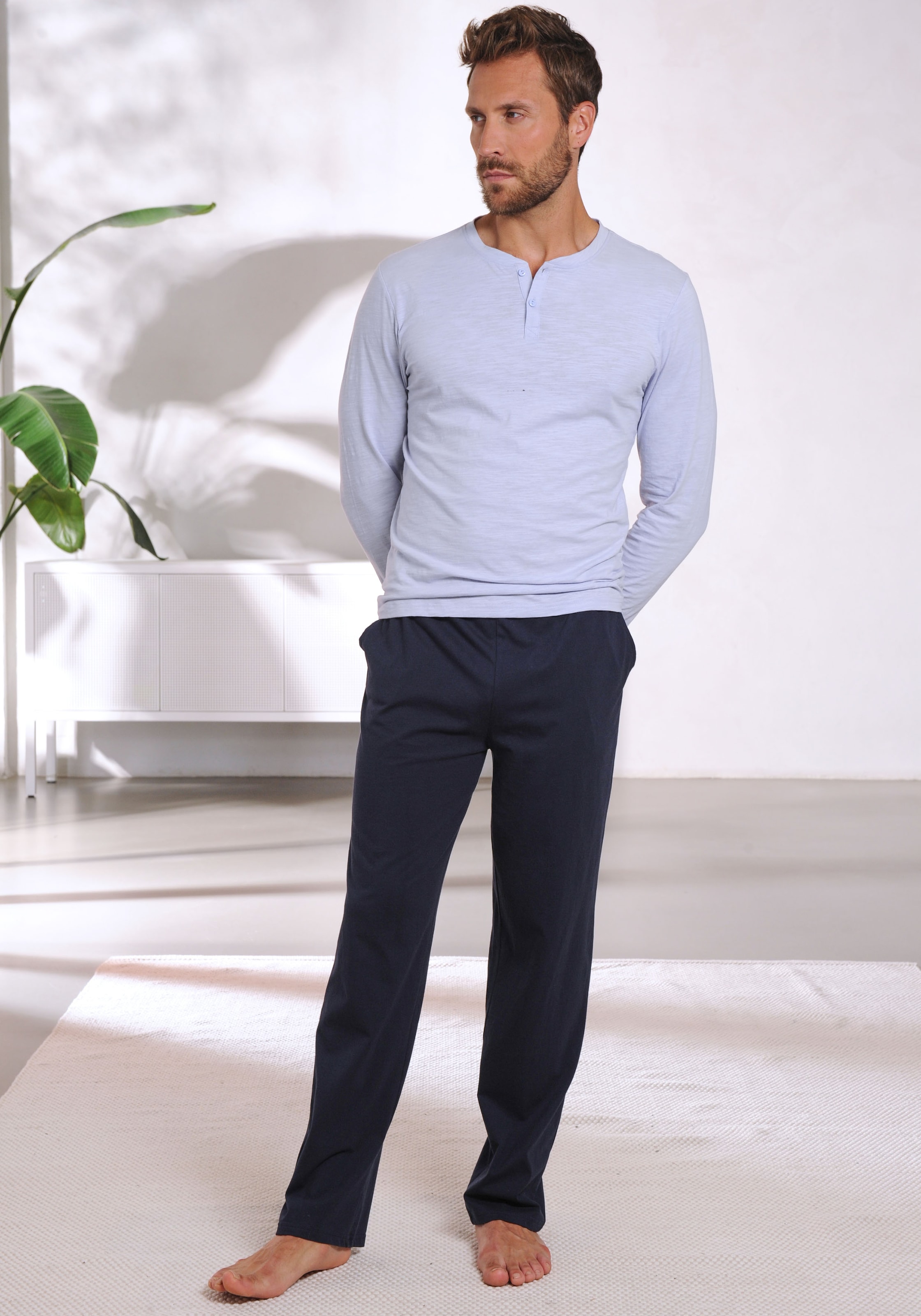 AUTHENTIC LE JOGGER Pyjama, (Packung, 4 tlg., 2 Stück), Schlafanzug mit Knopfleiste, Shirt aus strukturierter Baumwolle