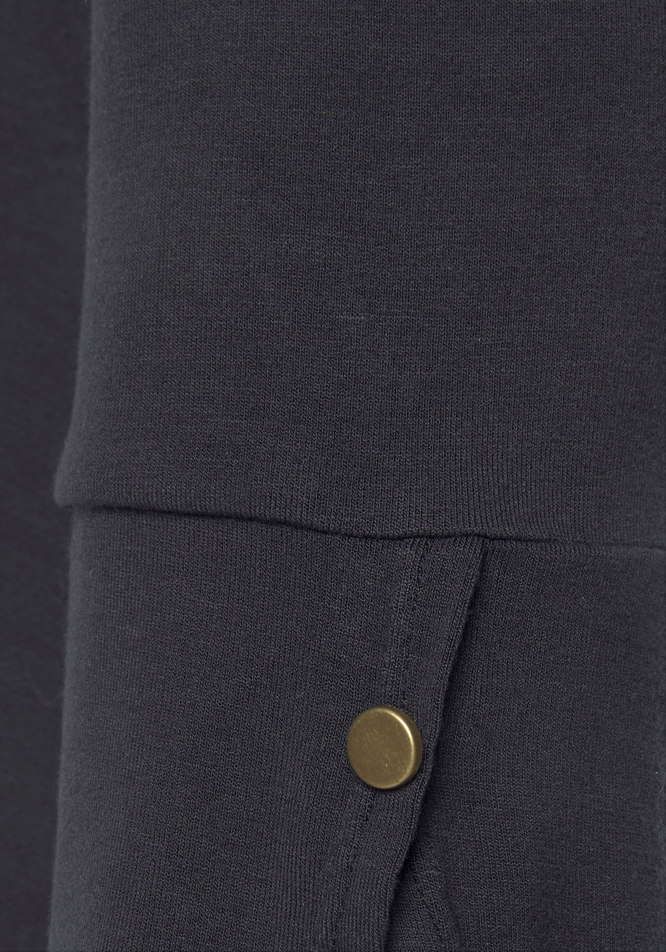 Vivance 3/4-Arm-Shirt »mit Manschetten und goldfarbenen Knöpfen«, aus weichem Viskose-Stretch