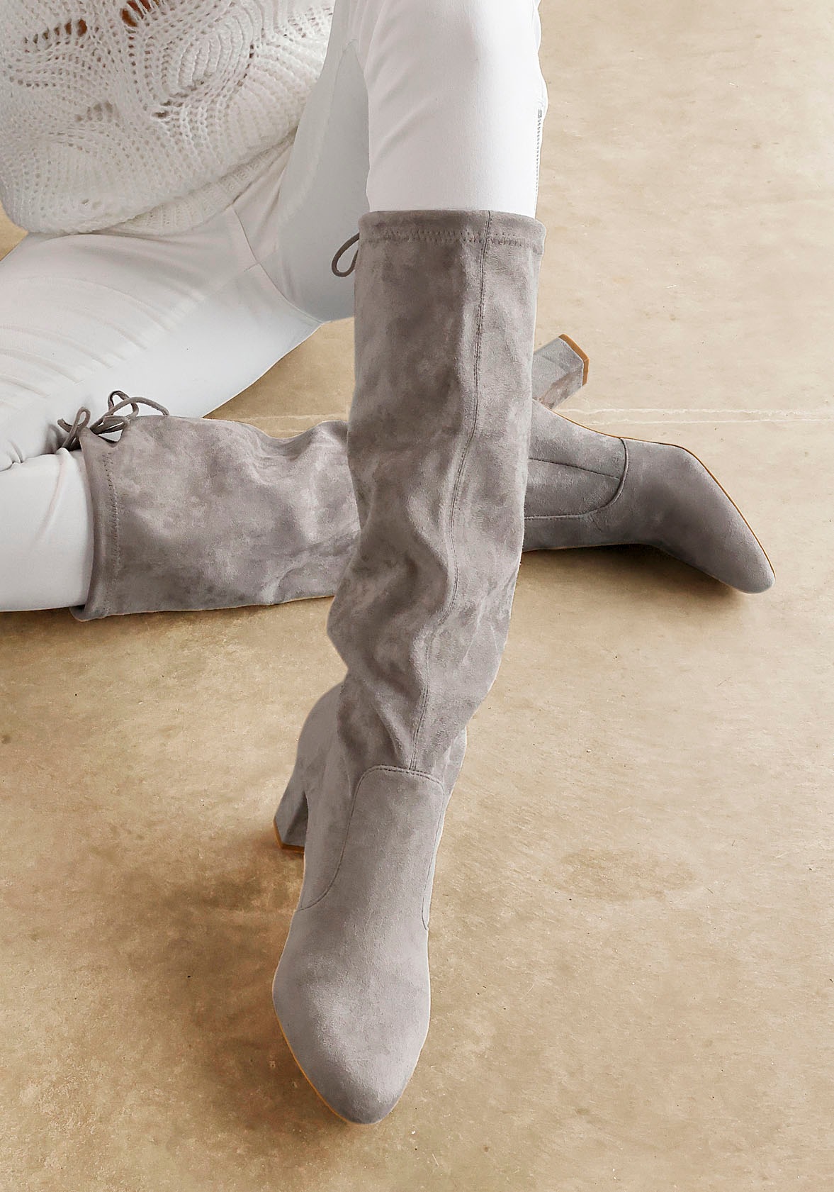LASCANA Schlupfstiefel, Schlupfboots, Slouchy Boots, Slip-On, Stretch & Blockabsatz