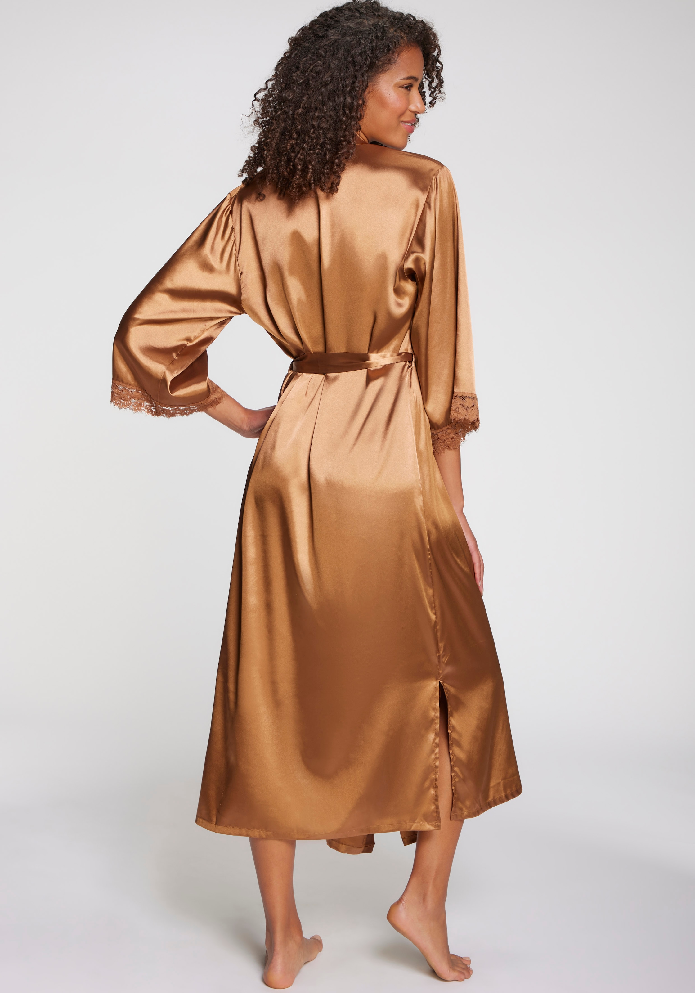 LASCANA Kimono Mit spitze besetzte Ärmel