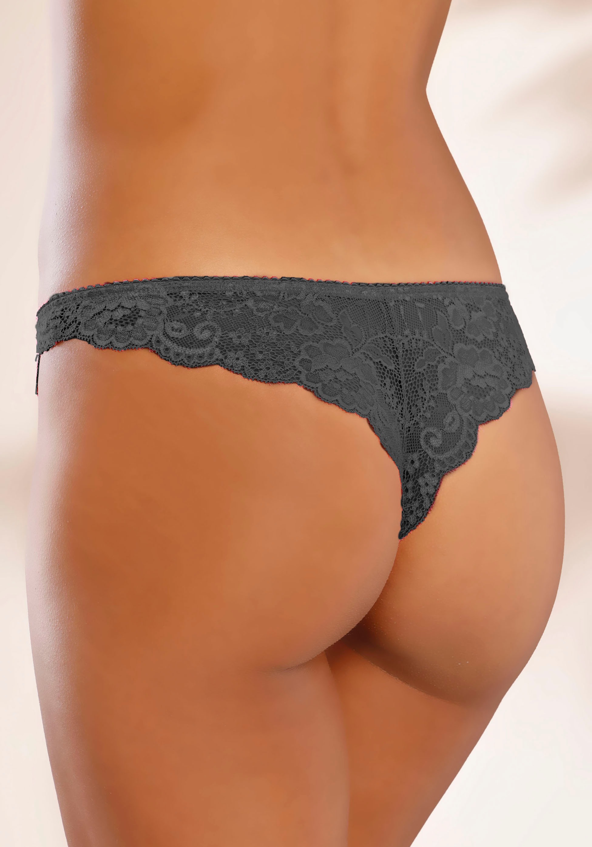 LASCANA String, aus schöner Vollspitze und Schleife
