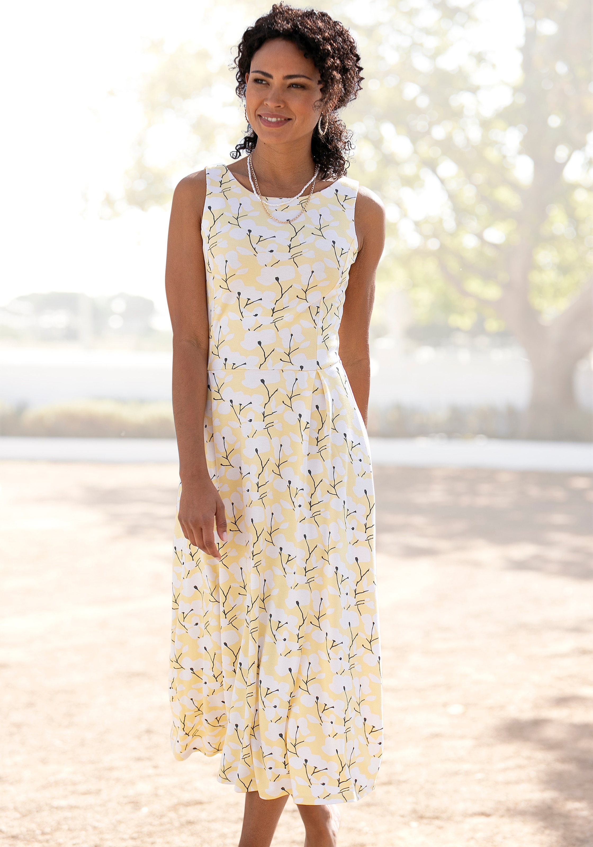 Beachtime by Lascana Midikleid »mit ausgestelltem Rockteil mit Blumendruck, Jerseykleid« Ohne Taschen Elegantes Sommerkleid, Druckkleid, A-Linien-Kleid, casual-chic