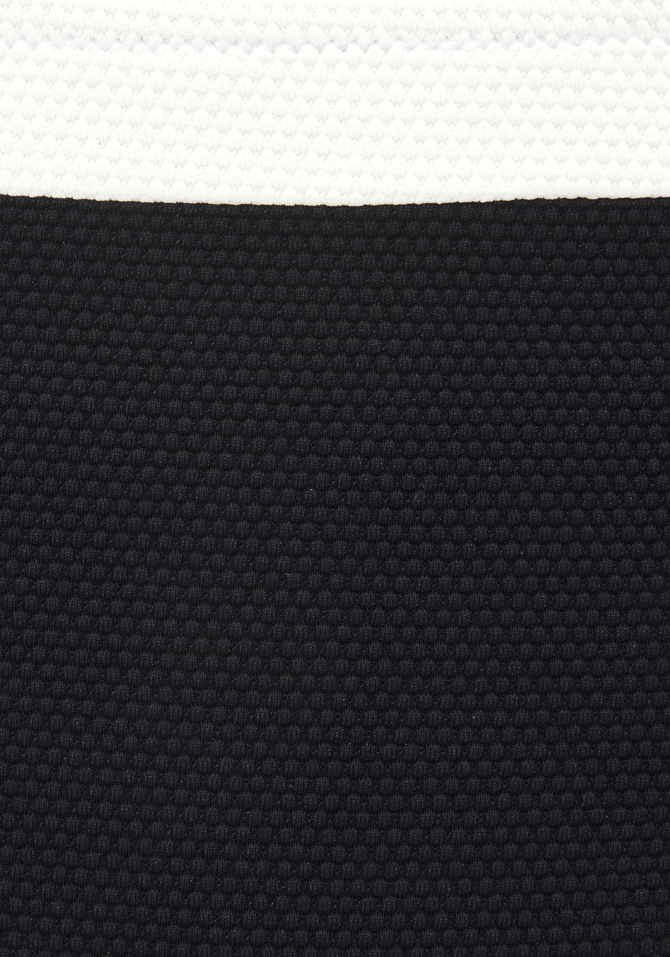 LASCANA Bikini-Hose »Chic« aus eleganter Strukturware