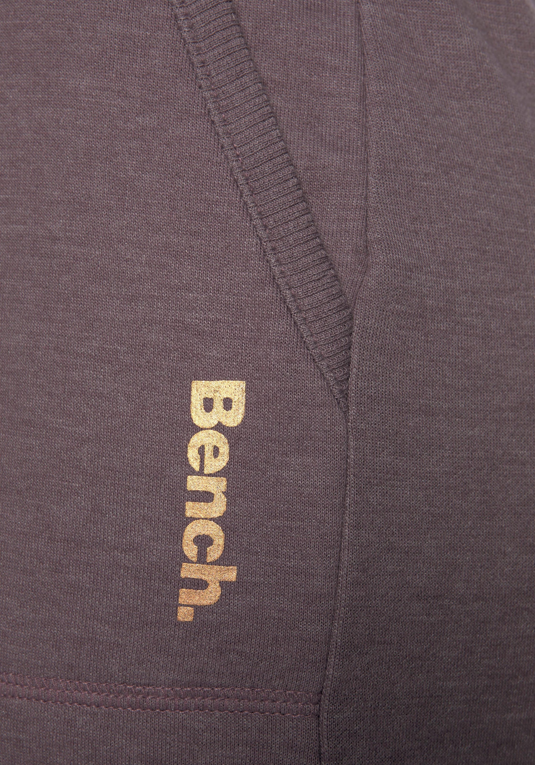 Bench. Loungewear Loungehose, mit aufgesetzten Taschen, Loungewear