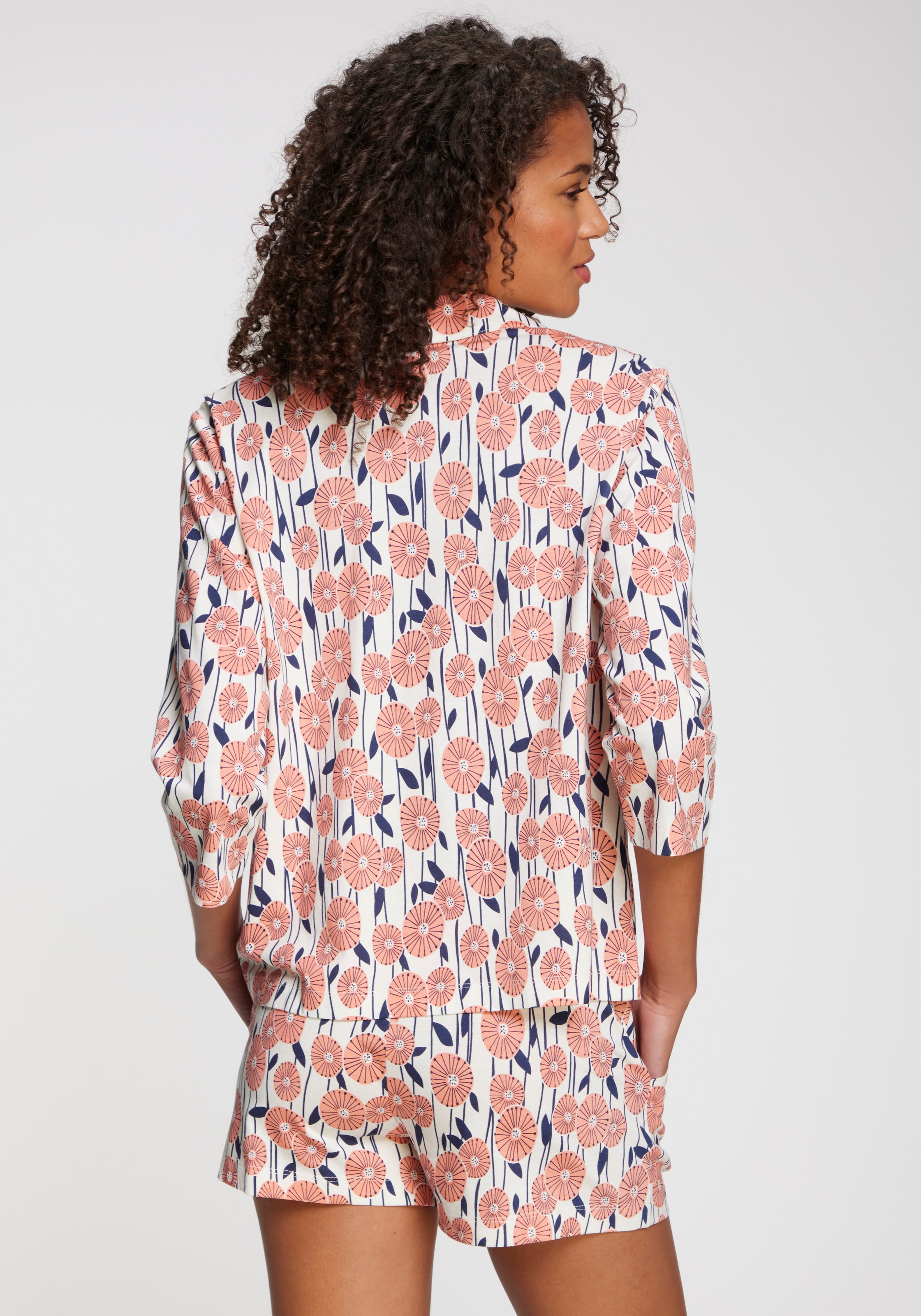 Vivance Dreams Pyjamaoberteil, Mit schönem Alloverdruck
