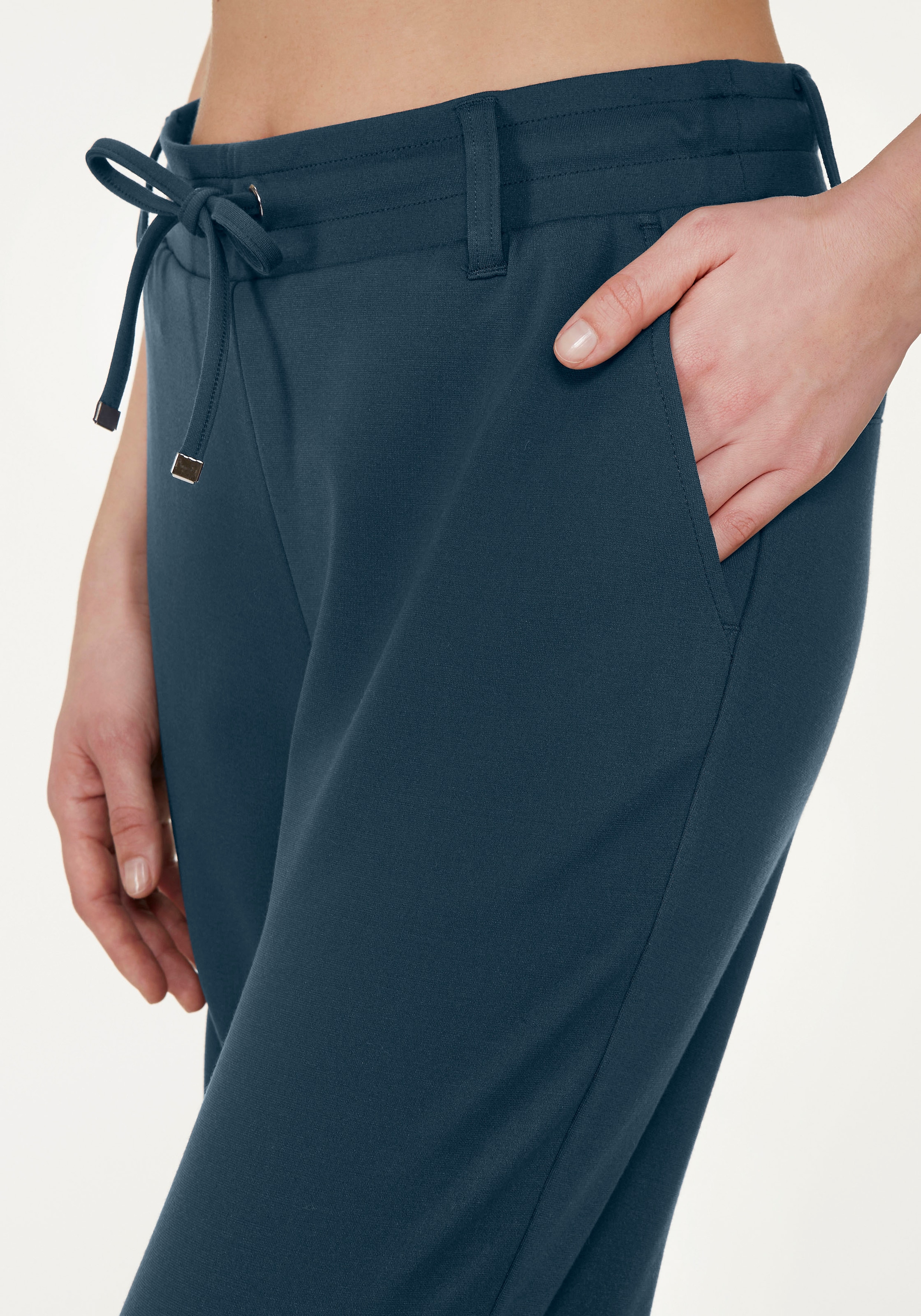 LASCANA Homewearhose  in weich fließendem Material, Loungewear