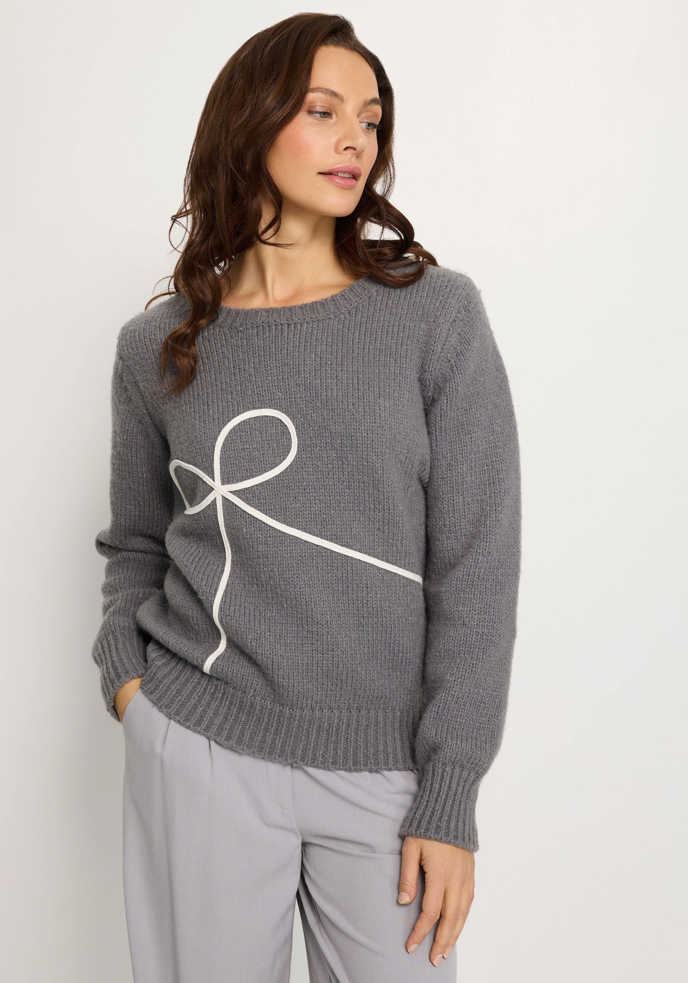 LASCANA Strickpullover mit Schleifen-Applikation vorne, casual