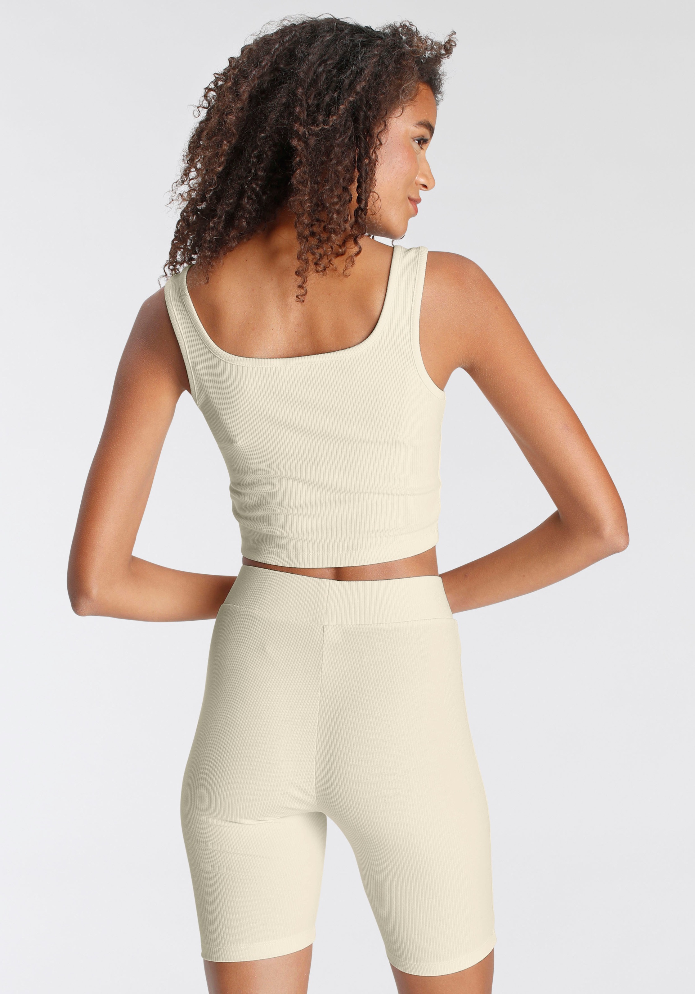 LASCANA Shorty, bestehend aus Top und Shorts aus Rippmaterial, Homewear-Set