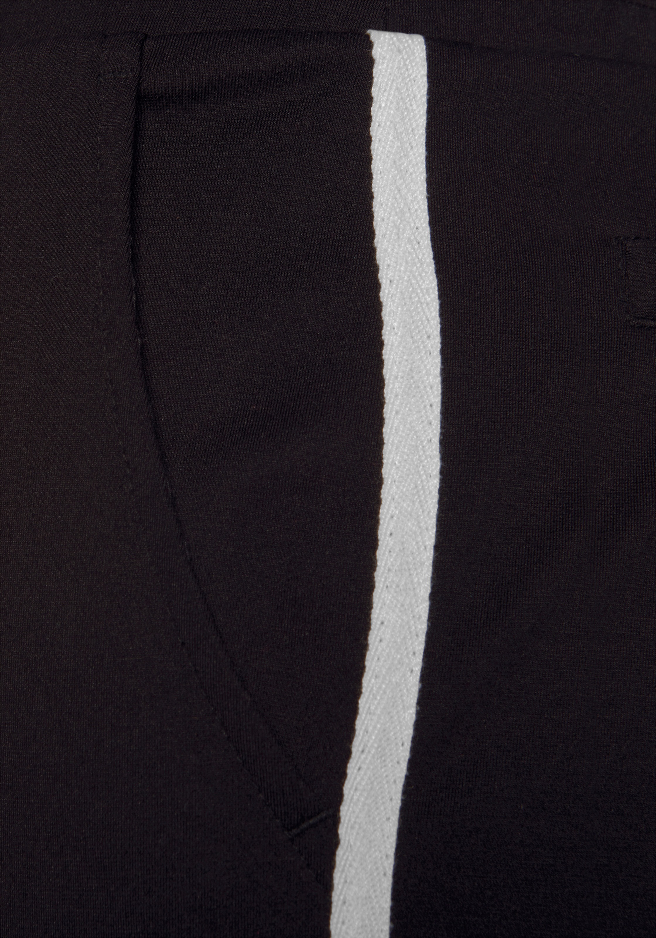 LASCANA Jogger Pants, mit sportlichen Seitenstreifen, Loungewear