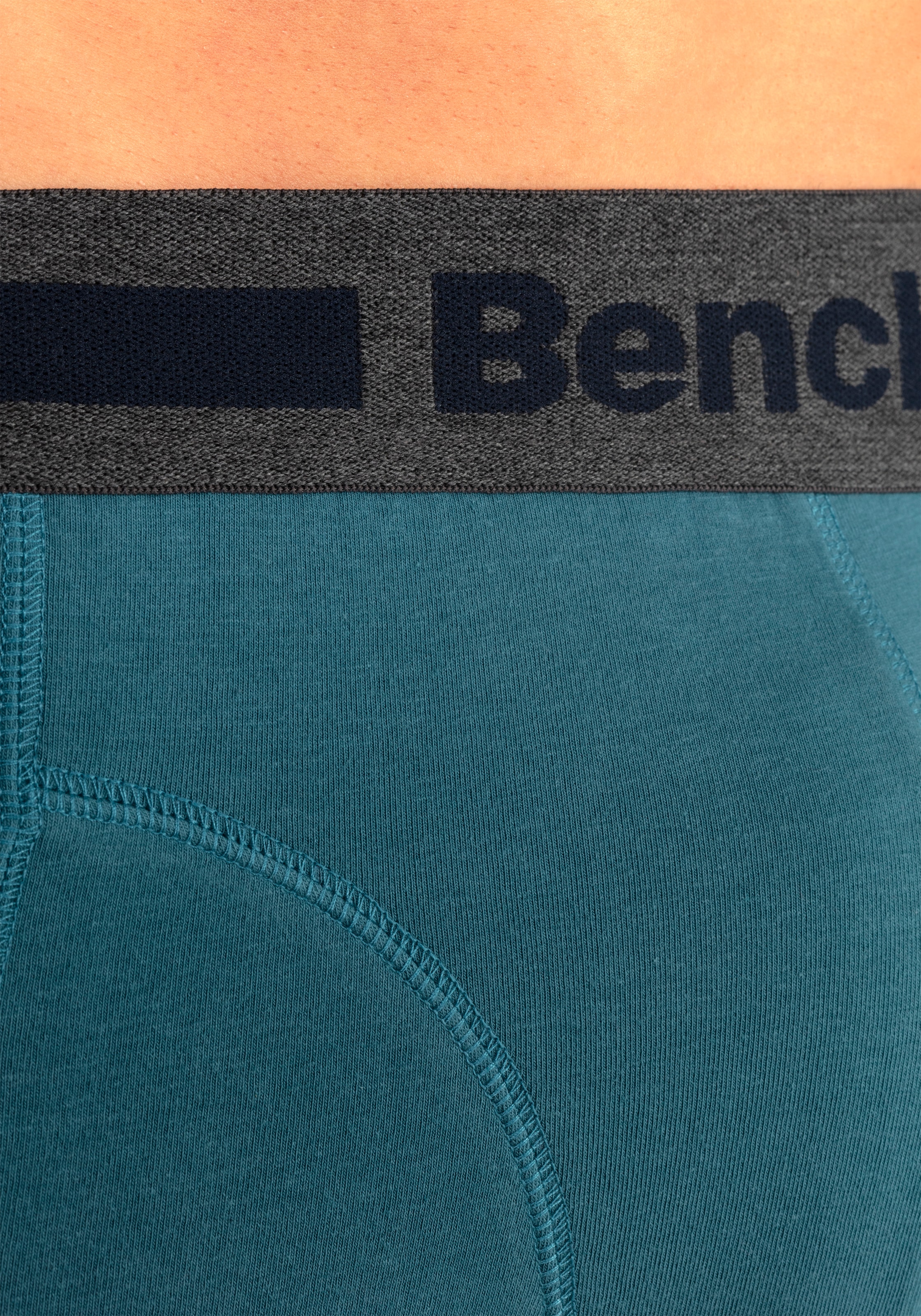 Bench. Boxer »Boxershorts für Herren«, (Packung, 4 St.), Unterhosen mit Overlock-Nähten vorn