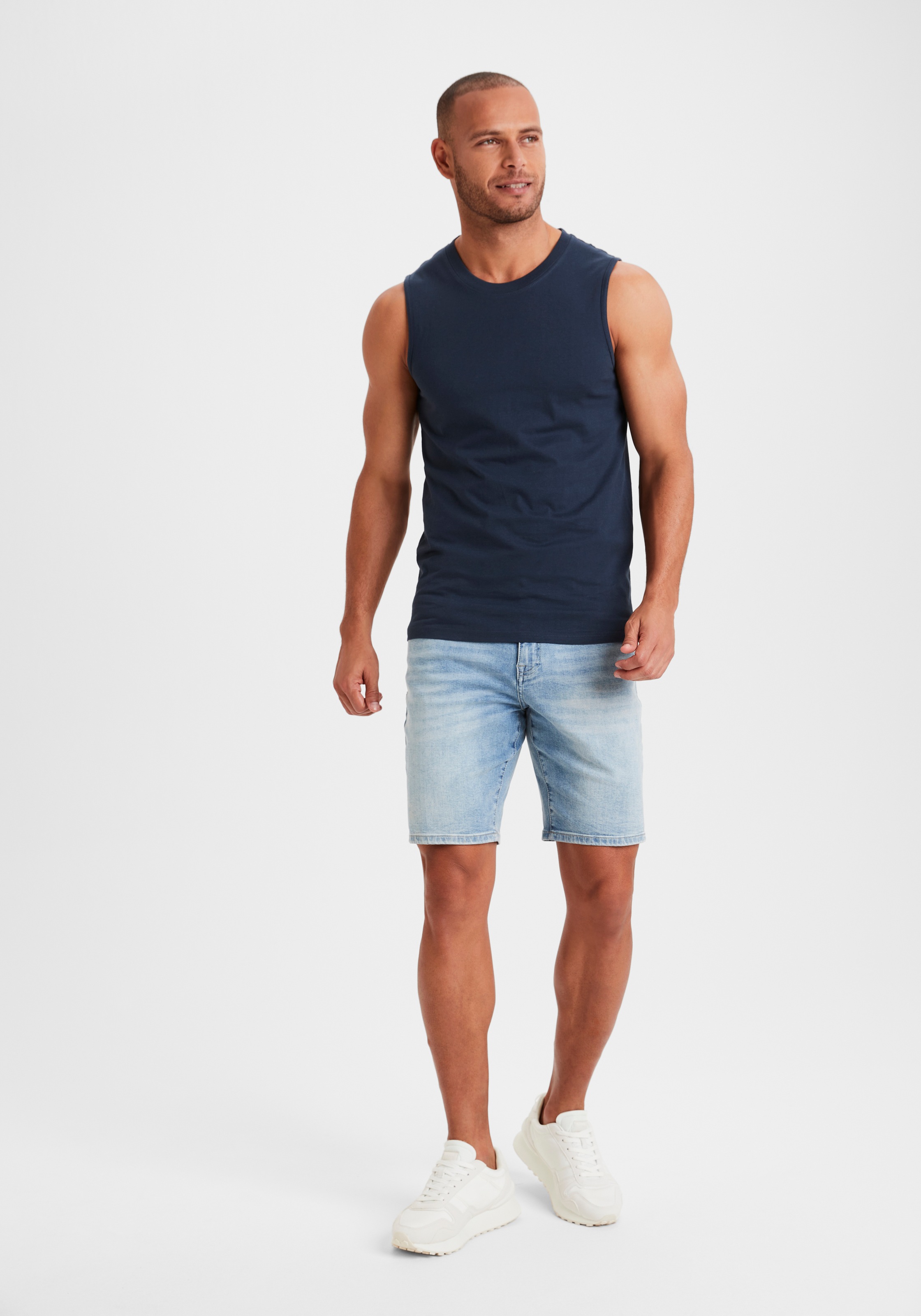H.I.S Muscleshirt, (Packung, 3 tlg.), mit Rundhalsausschnitt