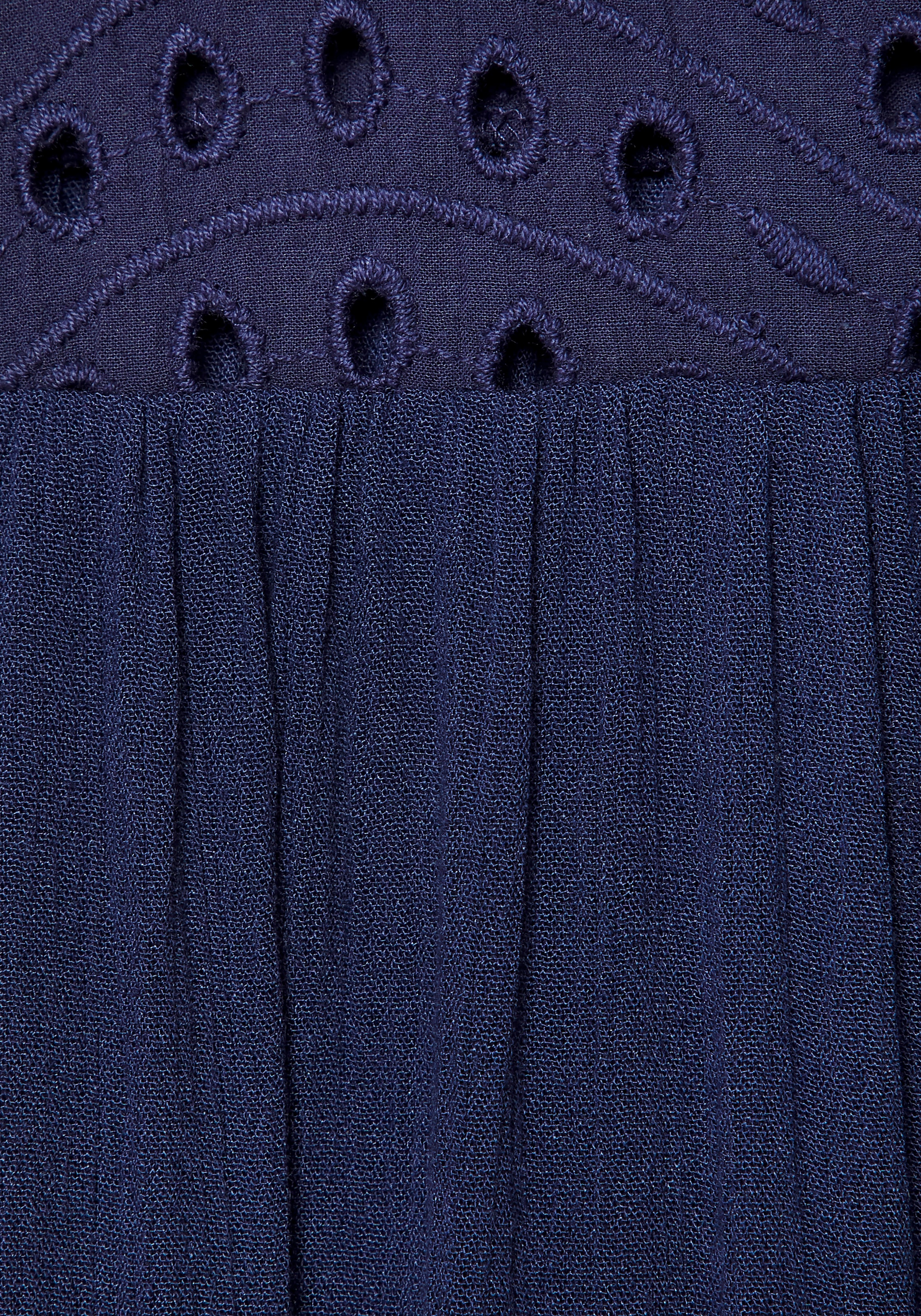 LASCANA Tunikakleid »aus gekreppter Viskose mit Spitzeneinsatz« Luftiges Strandkleid, Blusenkleid, Beach Cover-up, leicht transparent