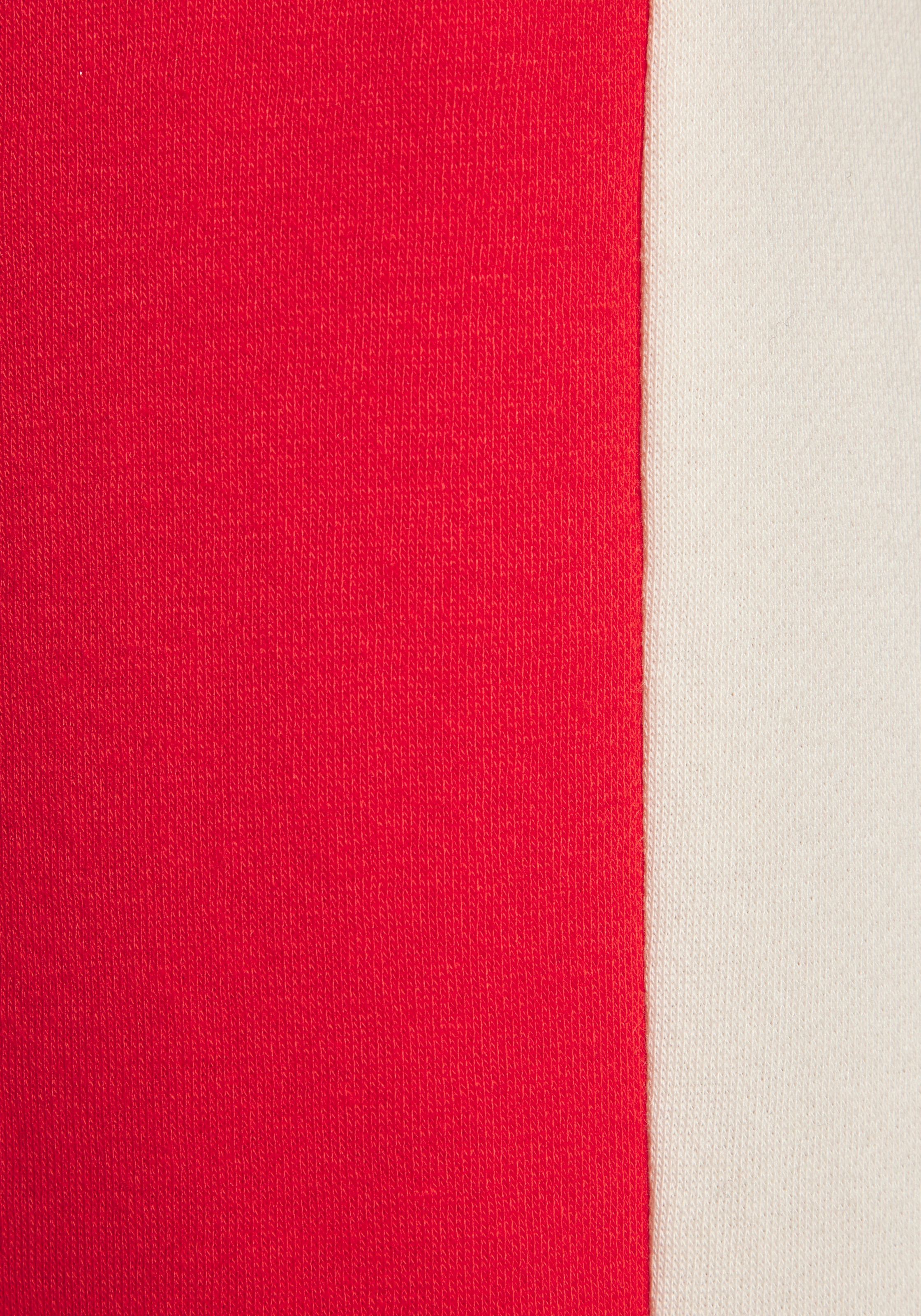 Bench. Loungewear Loungehose  mit Seitenschlitzen am Beinsaum und Silikon Logo Badge, Loungewear