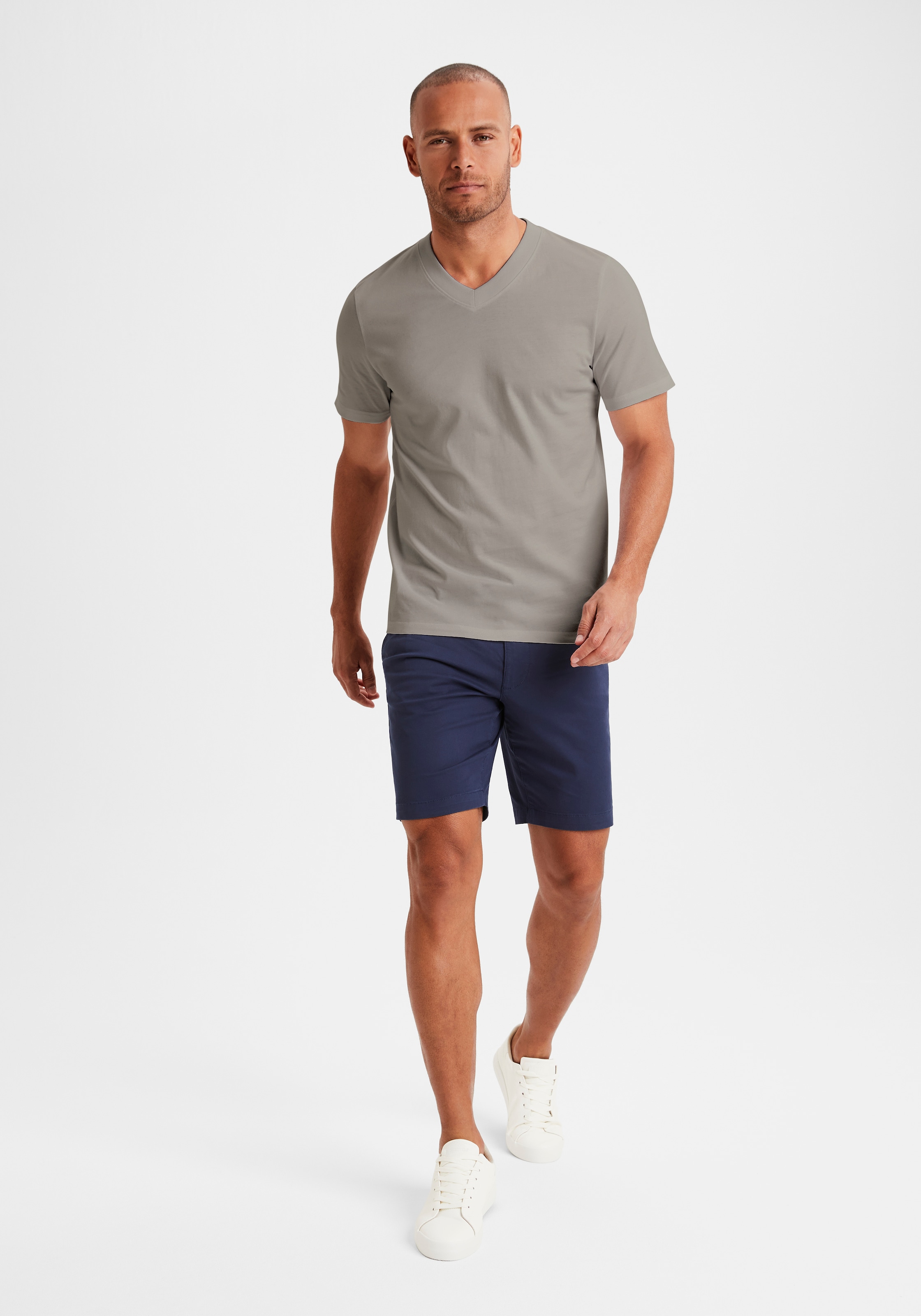 KangaROOS T-Shirt »Regular Fit,«, (2er-Pack), Freizeitshirt mit Kurzarm, V-Ausschnitt aus reine Baumwolle