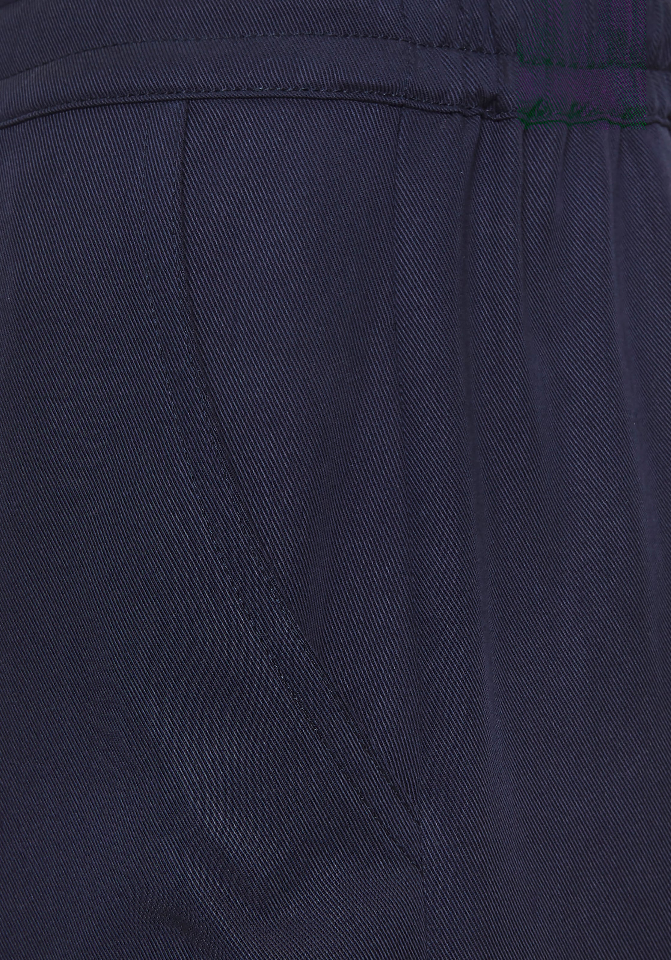 LASCANA Shorts, mit aufgesetzten Taschen und Gummizug, kurze Hose aus Lyocell