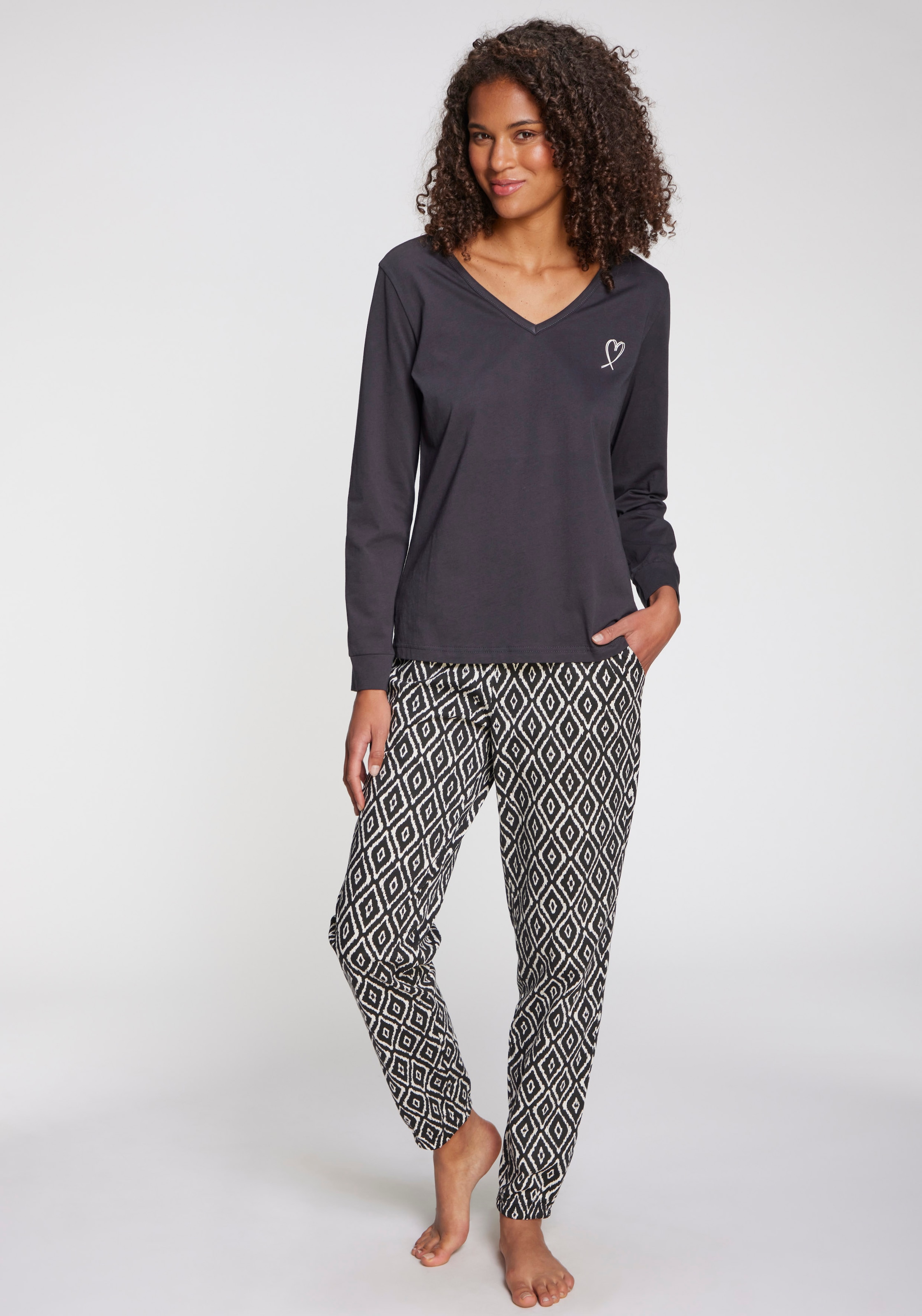Vivance Dreams Longsleeve, mit kleinem Herzprint