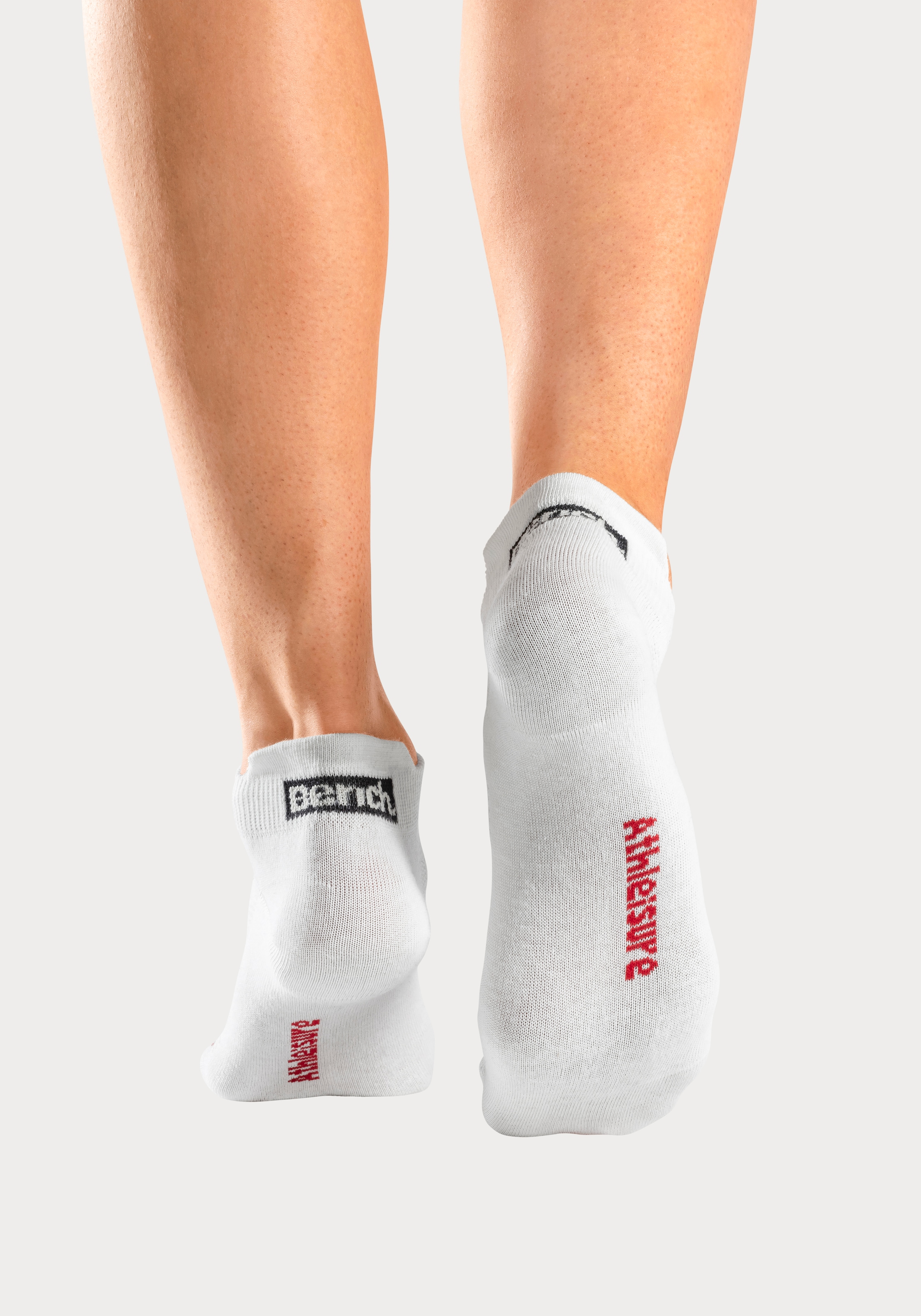 Bench. Sneakersocken, (Packung, 6 Paar), mit Lüftungskanälen in Netzstruktur