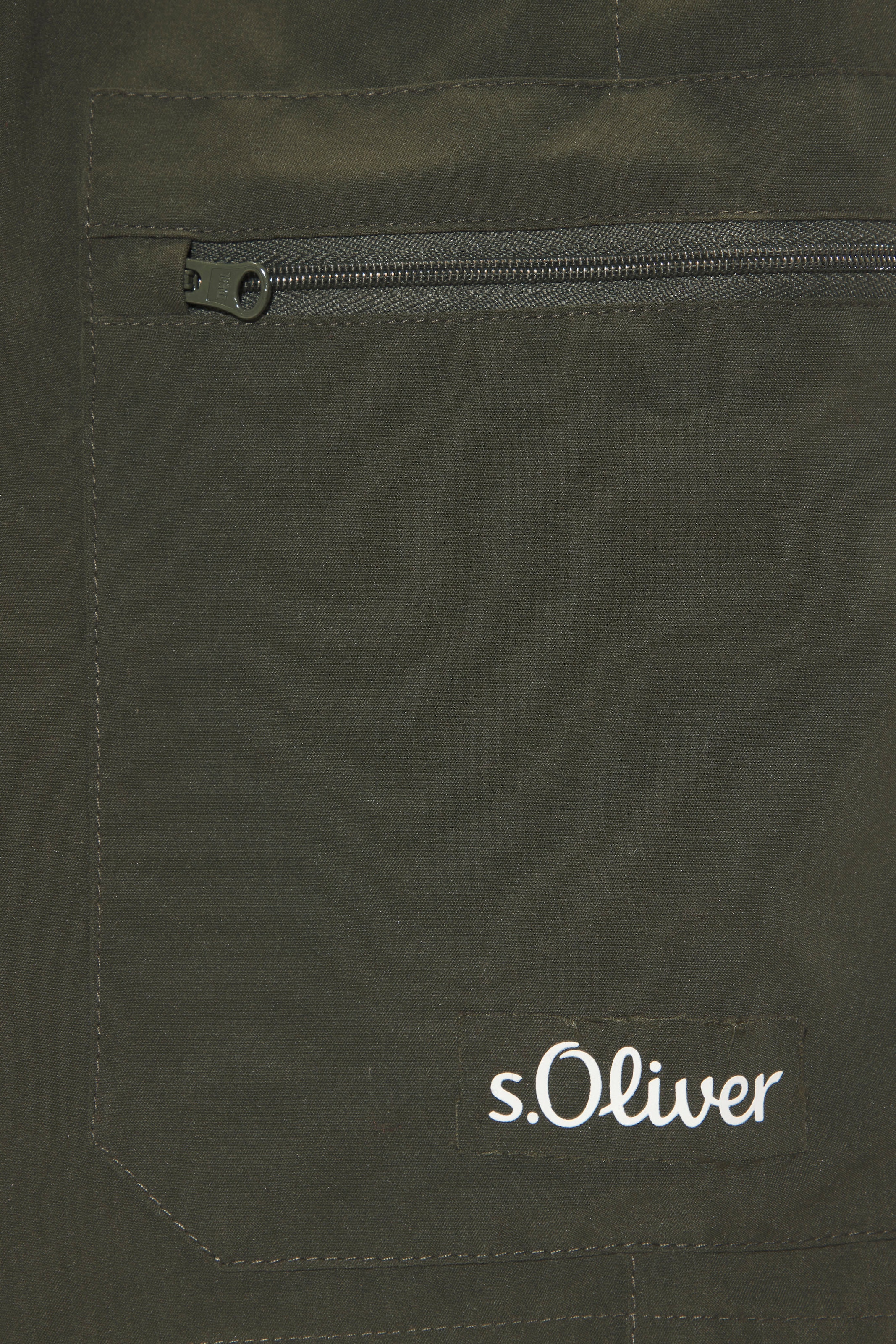 s.Oliver Badeshorts »Malcom«, uni im Cargo-Stil