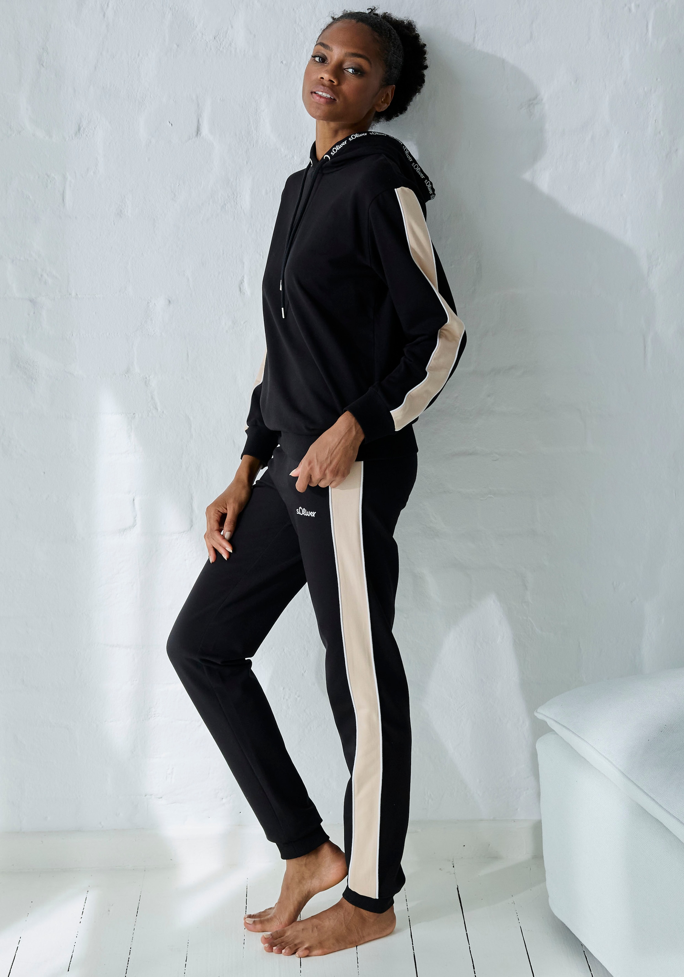 s.Oliver Sweathose, mit Seitenstreifen und Pipings, Loungewear