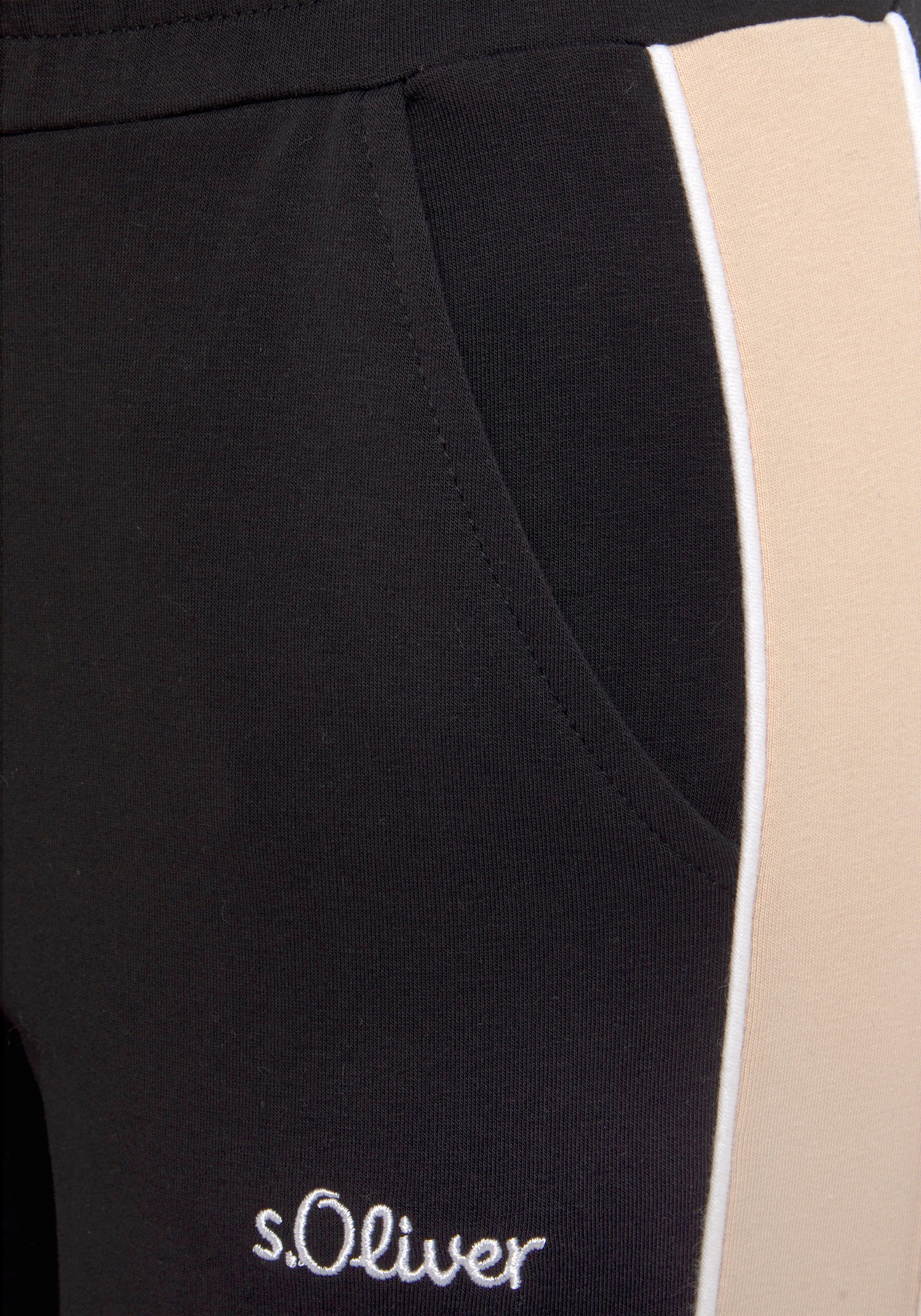 s.Oliver Sweathose, mit Seitenstreifen und Pipings, Loungewear