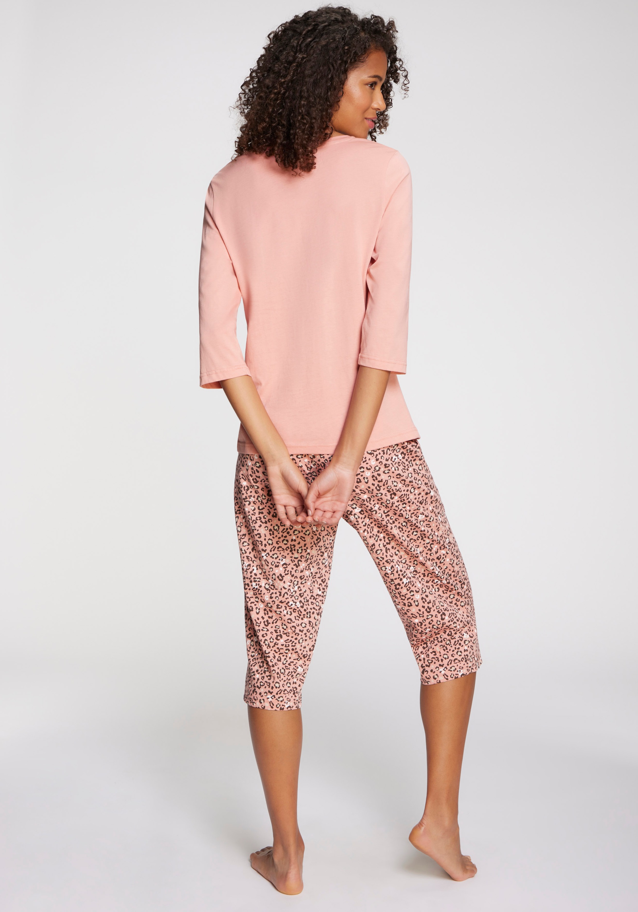 Vivance Dreams Capri-Pyjama, (2 tlg.), mit schönem Animalprint