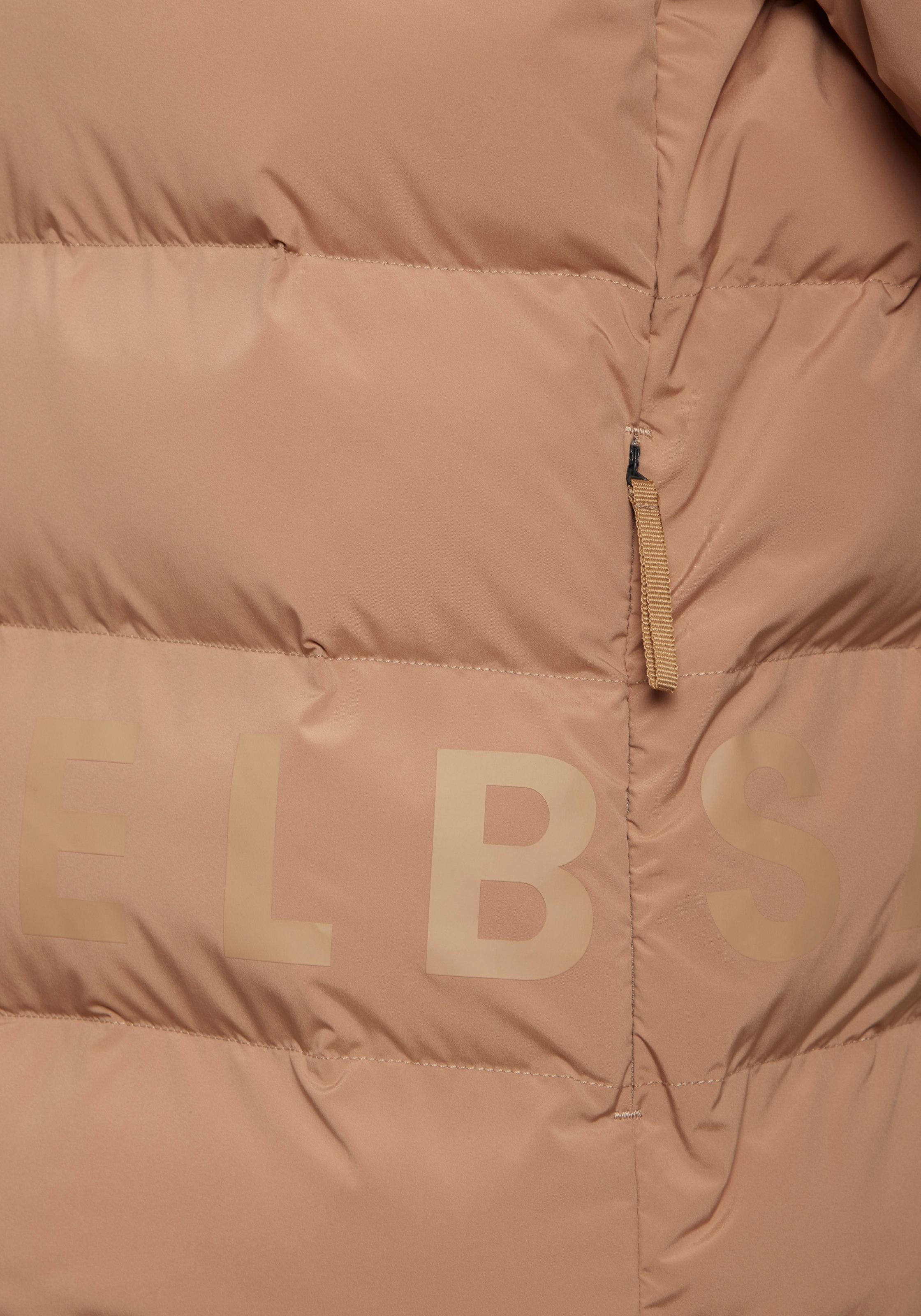 Elbsand Steppjacke mit großem Letter-Print