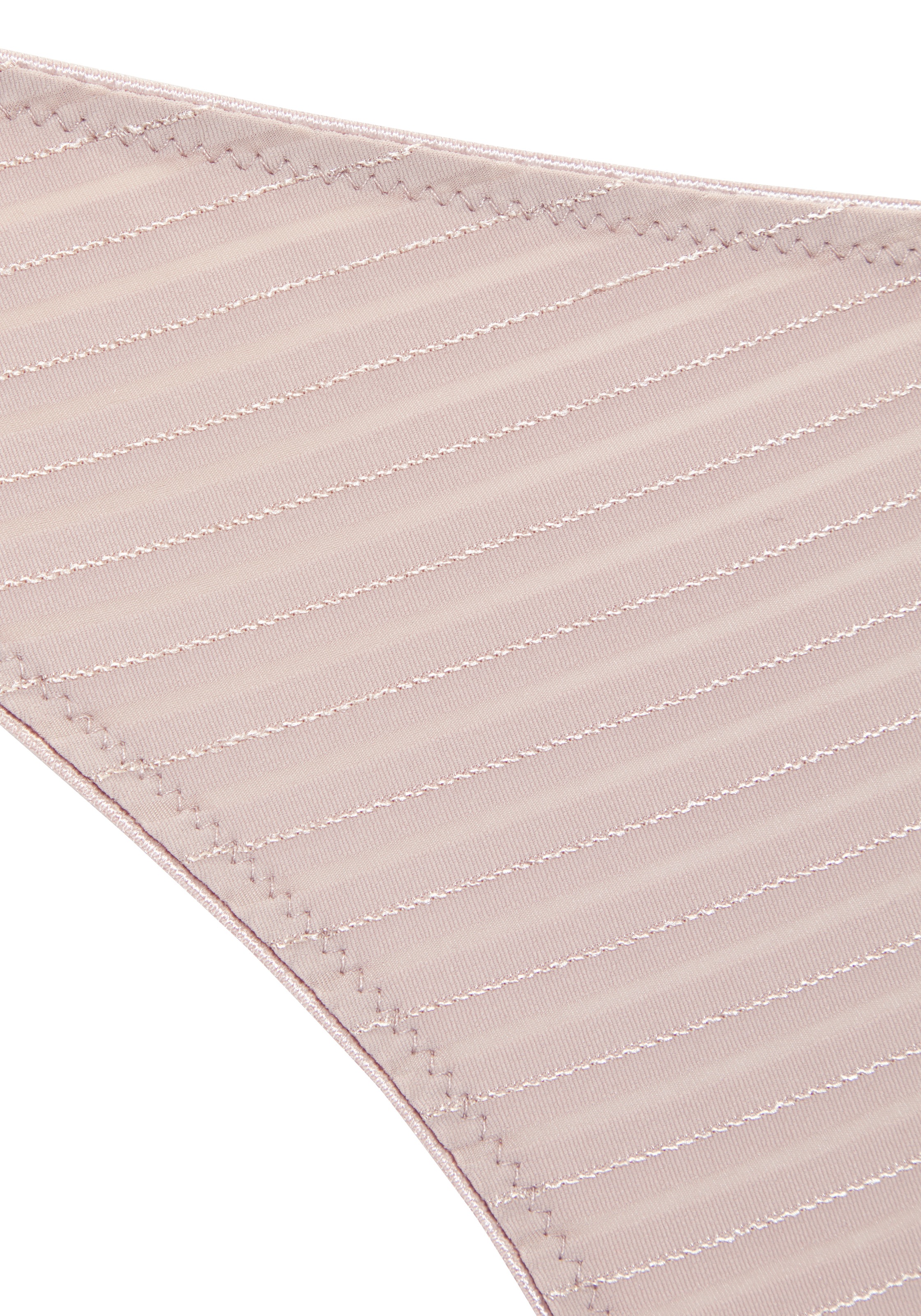 LASCANA Slip »Carlotta« aus weichem Microtouch mit filigranem Glanzfaden