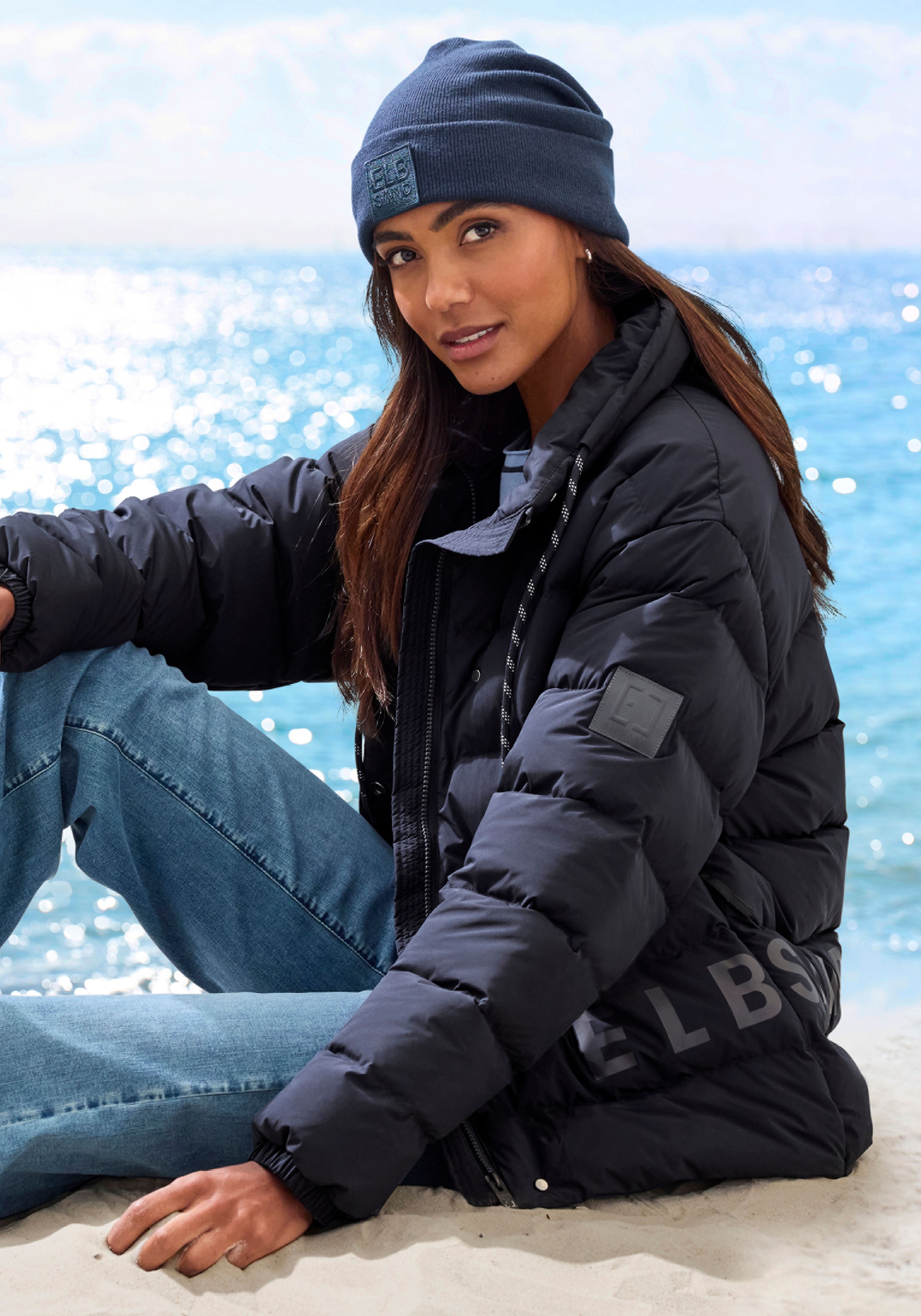Elbsand Steppjacke mit großem seitlichen Logo-Print