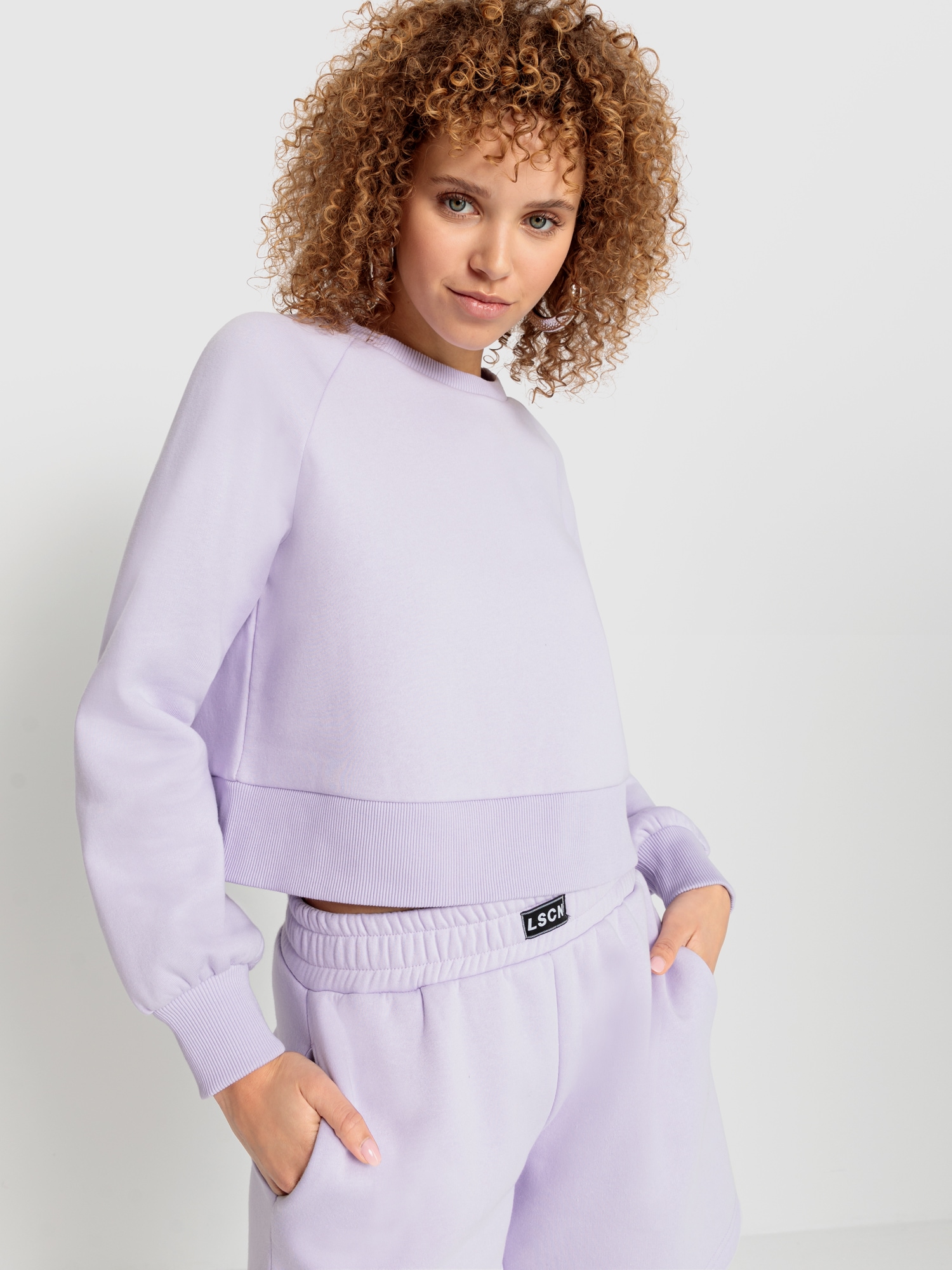 LSCN by LASCANA Sweatshirt, mit Ziernähten, Loungeanzug