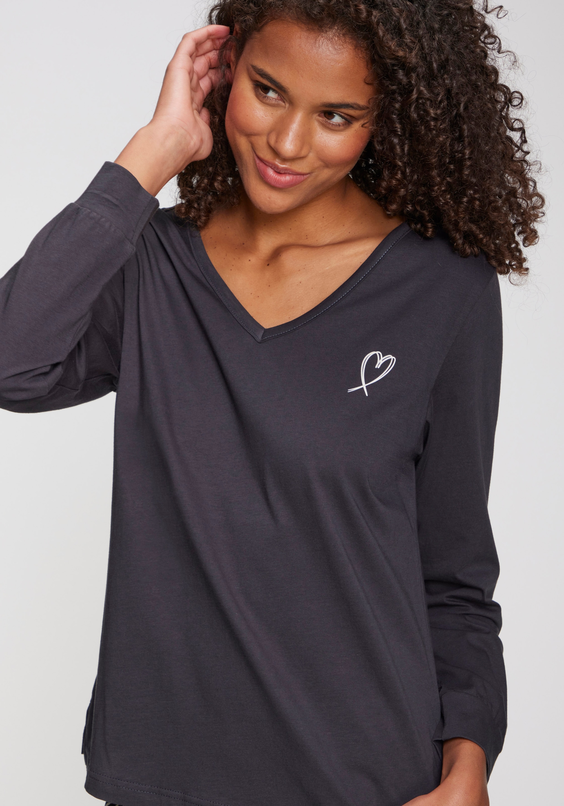 Vivance Dreams Longsleeve, mit kleinem Herzprint