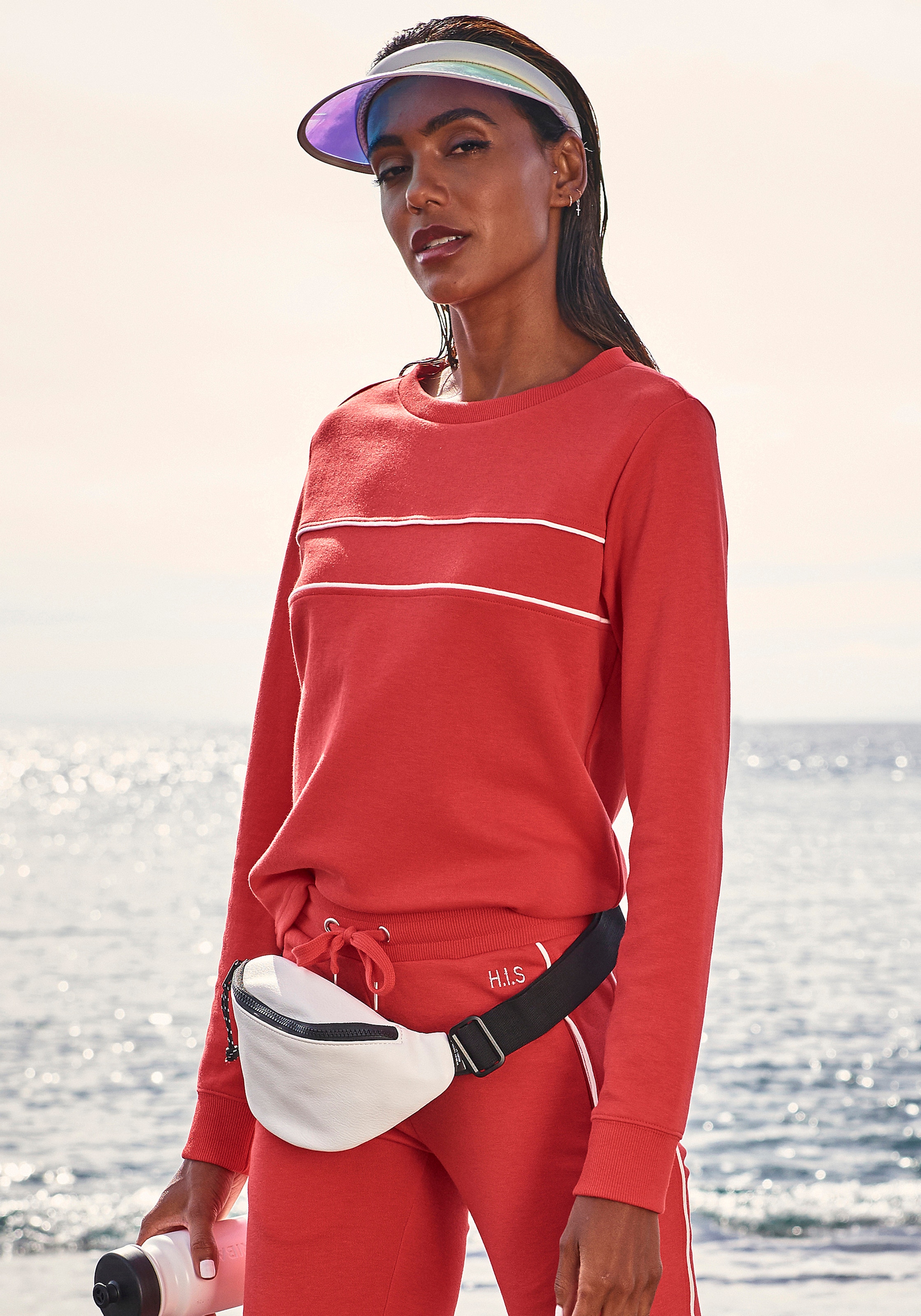 H.I.S Sweatshirt, mit Piping auf der Brust, Loungewear