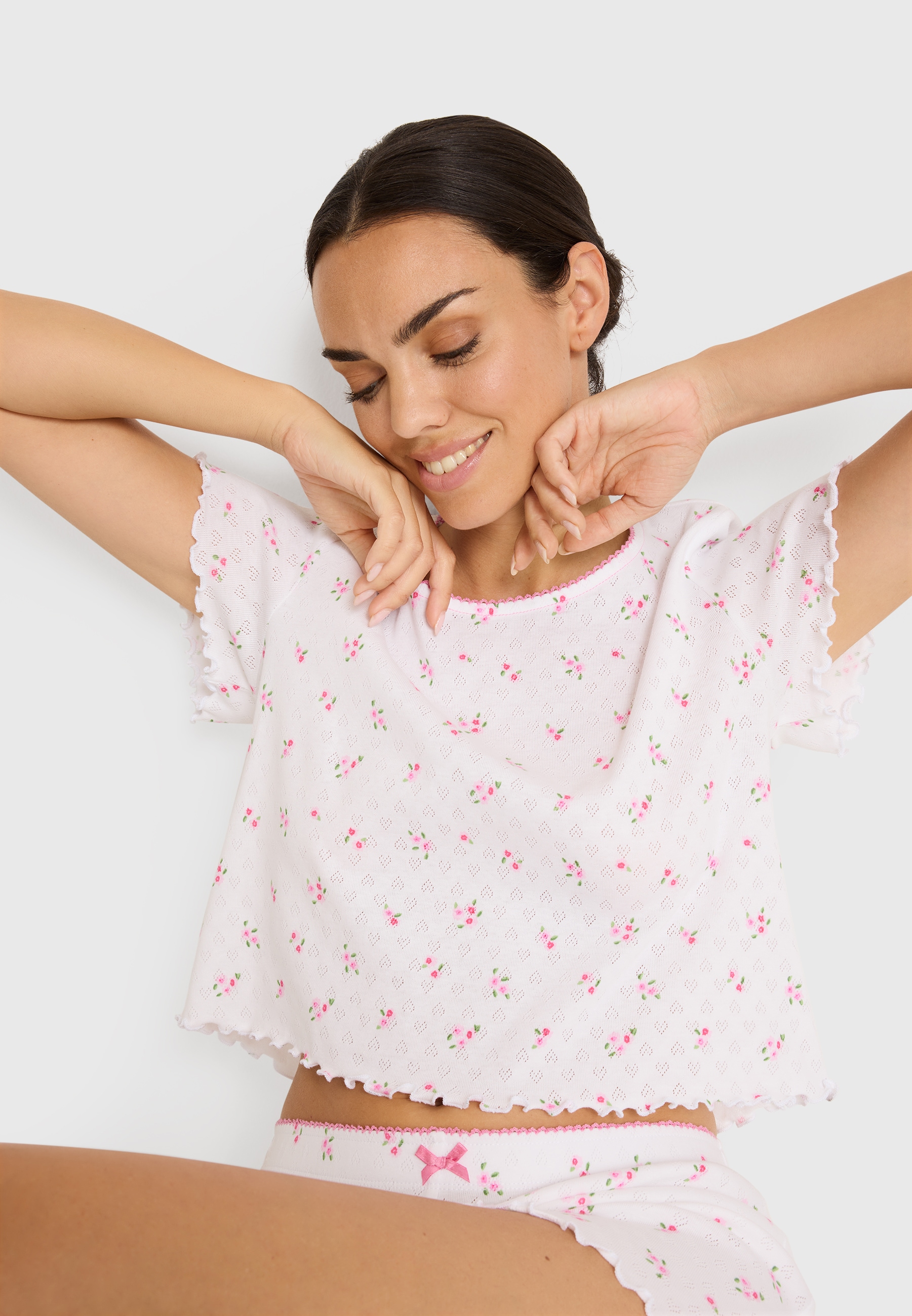 LSCN by LASCANA Shorty 2 mit Babylock Saum