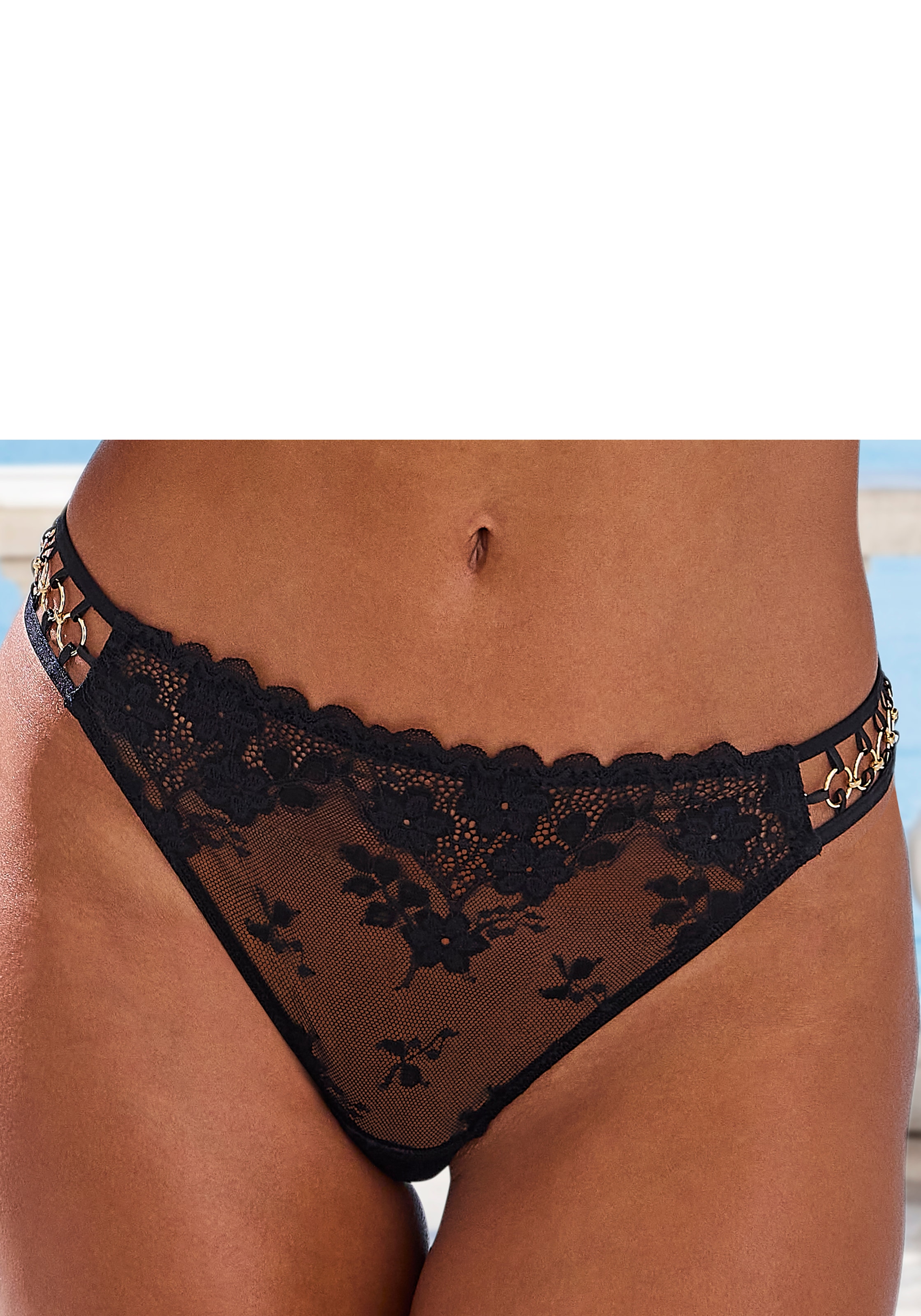 LASCANA String aus Spitze mit dekorativen Ringdetail, sexy Dessous, Reizwäsche