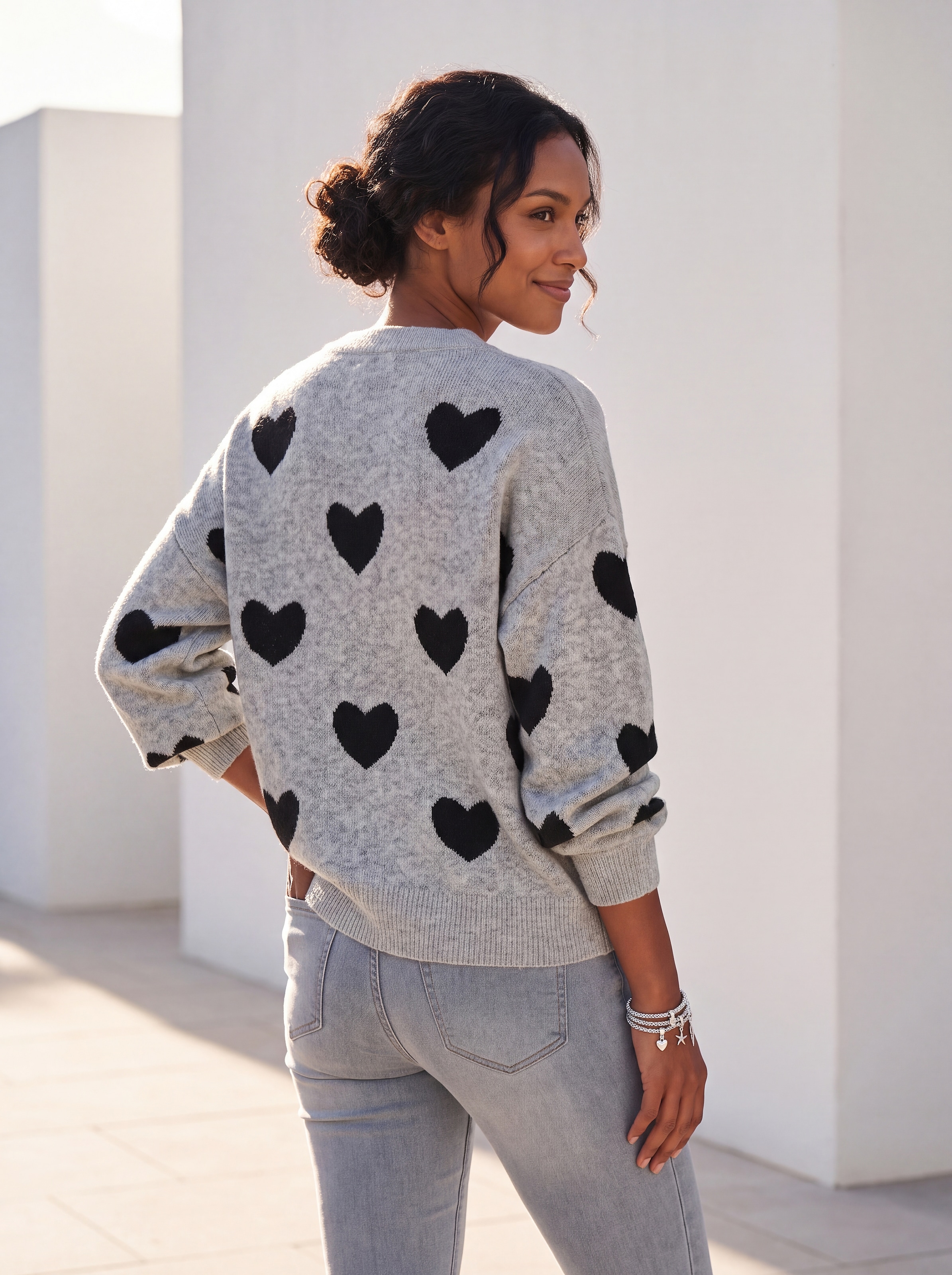 LASCANA Rundhalspullover »mit Herzmuster« Kuscheliger Strickpullover mit Herzen, Jacquardpullover mit Herzmuster