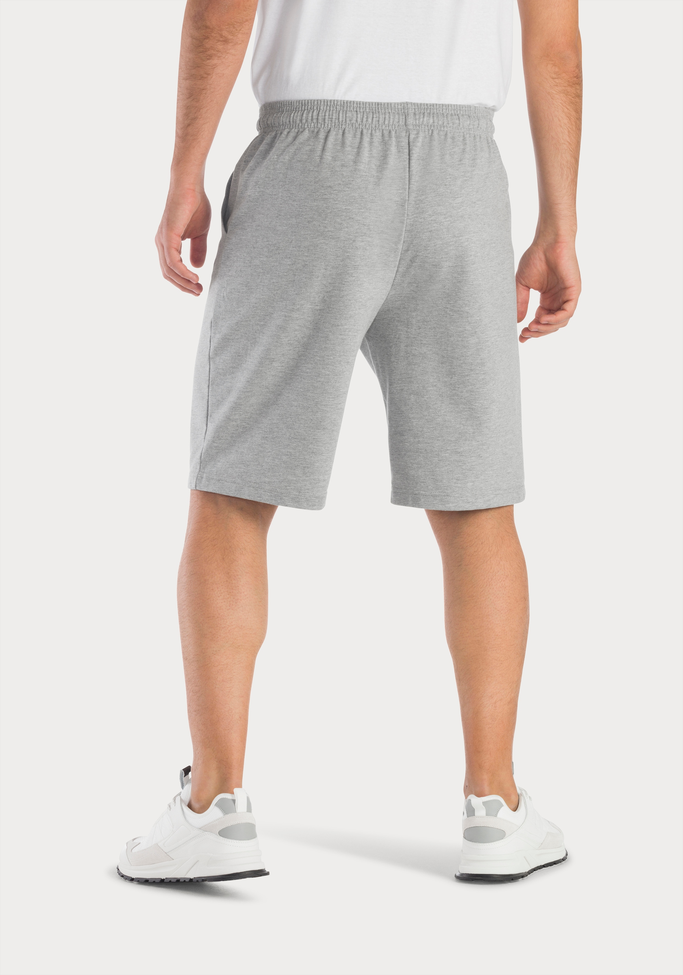 KangaROOS Sweatshorts »kurze Jogginghose«, aus weicher Sweatware mit Kordel