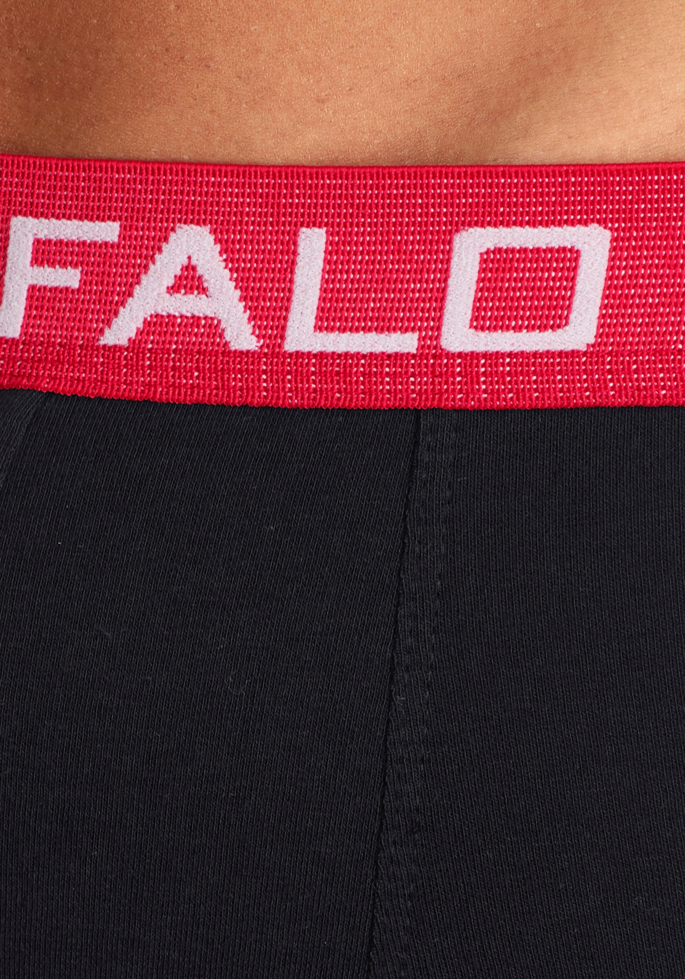 Buffalo Hipster, (Packung, 4 St.), knapp sitzende Boxershorts mit Kontrastbund aus Baumwollmischung