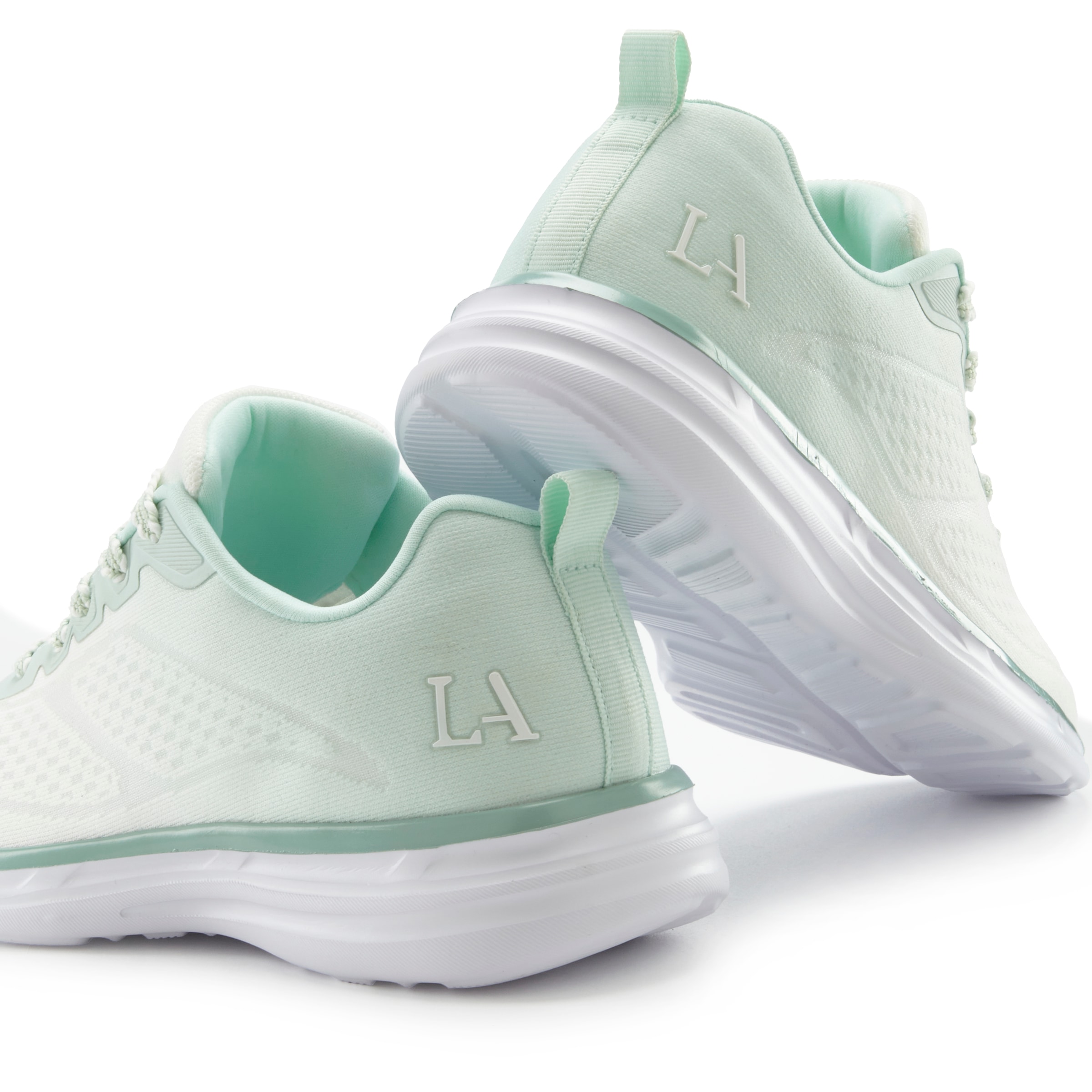 LASCANA Sneaker »Halbschuh, Freizeitschuh, Turnschuhe,«  NEU mit modischen Farbdetails VEGAN