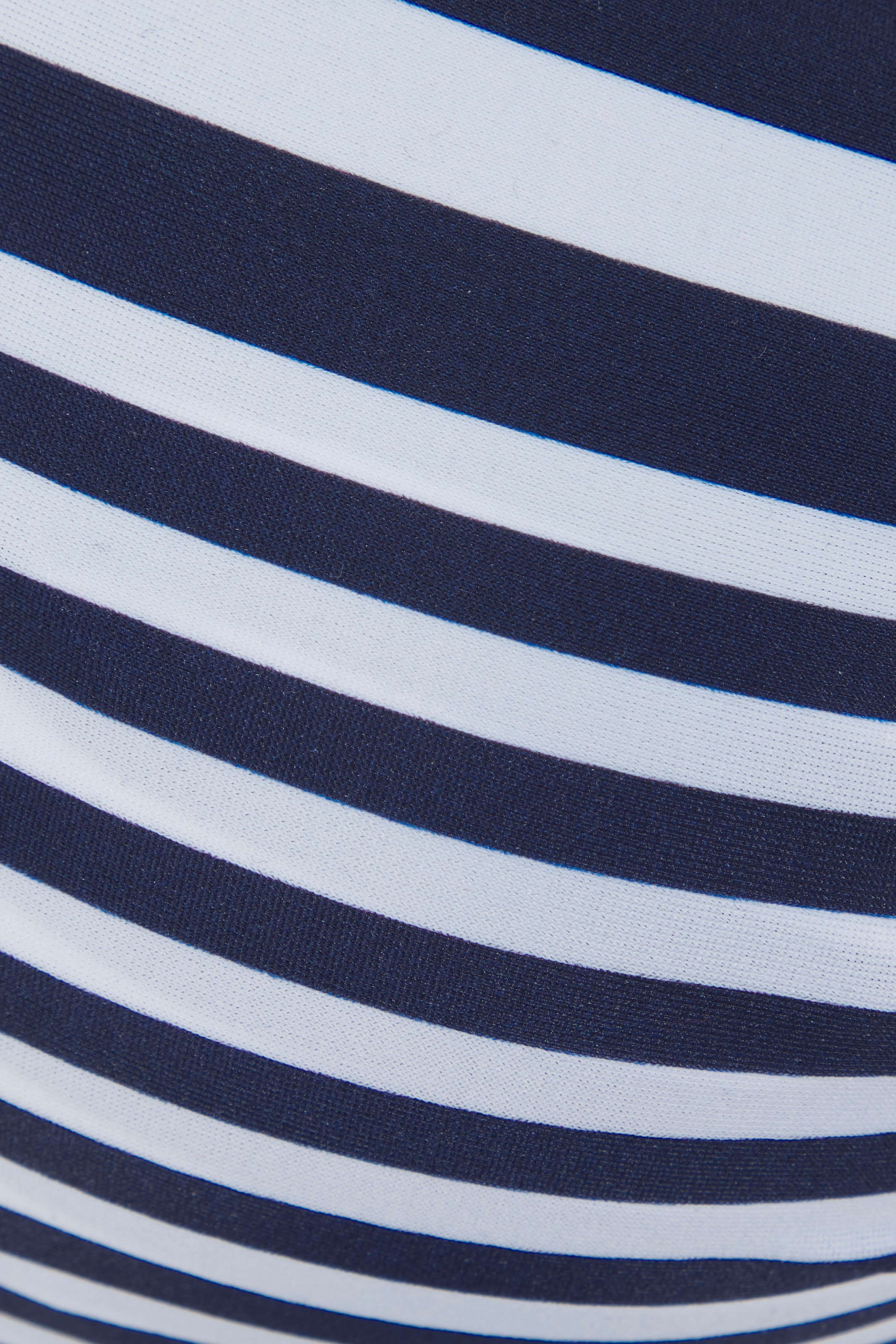 LASCANA Bügel-Bikini-Top »Myst«, mit platziertem Streifen-Design