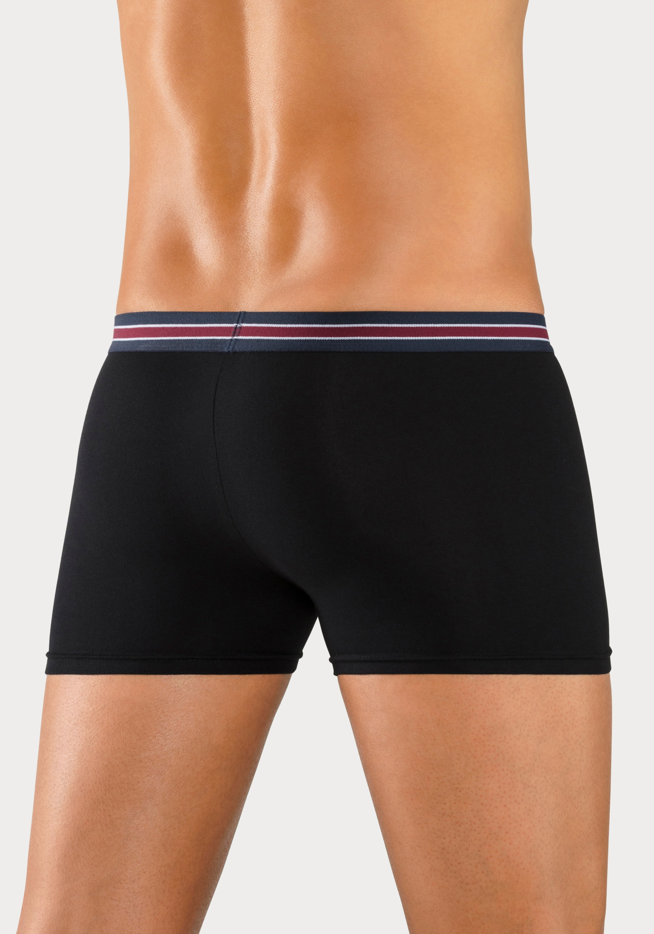 Bench. Boxer »Boxershorts für Herren«, (Packung, 4 St.), Unterhosen mit seitlichem Logo Druck